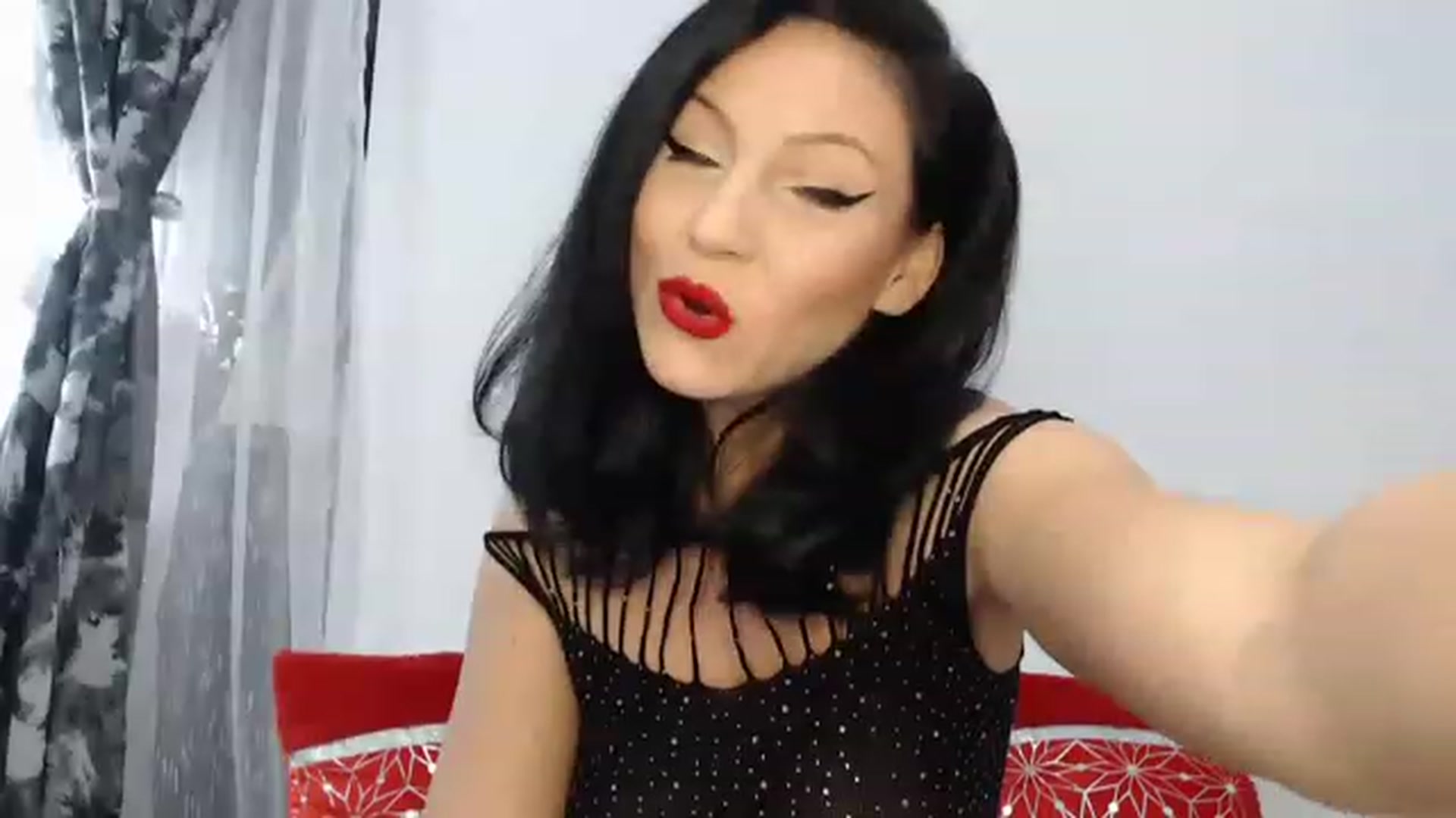 Gallery image thumbnail from AngelSmilea4U's myfreecams stream on, 01/12/2023, 21:12 image 7 of 20