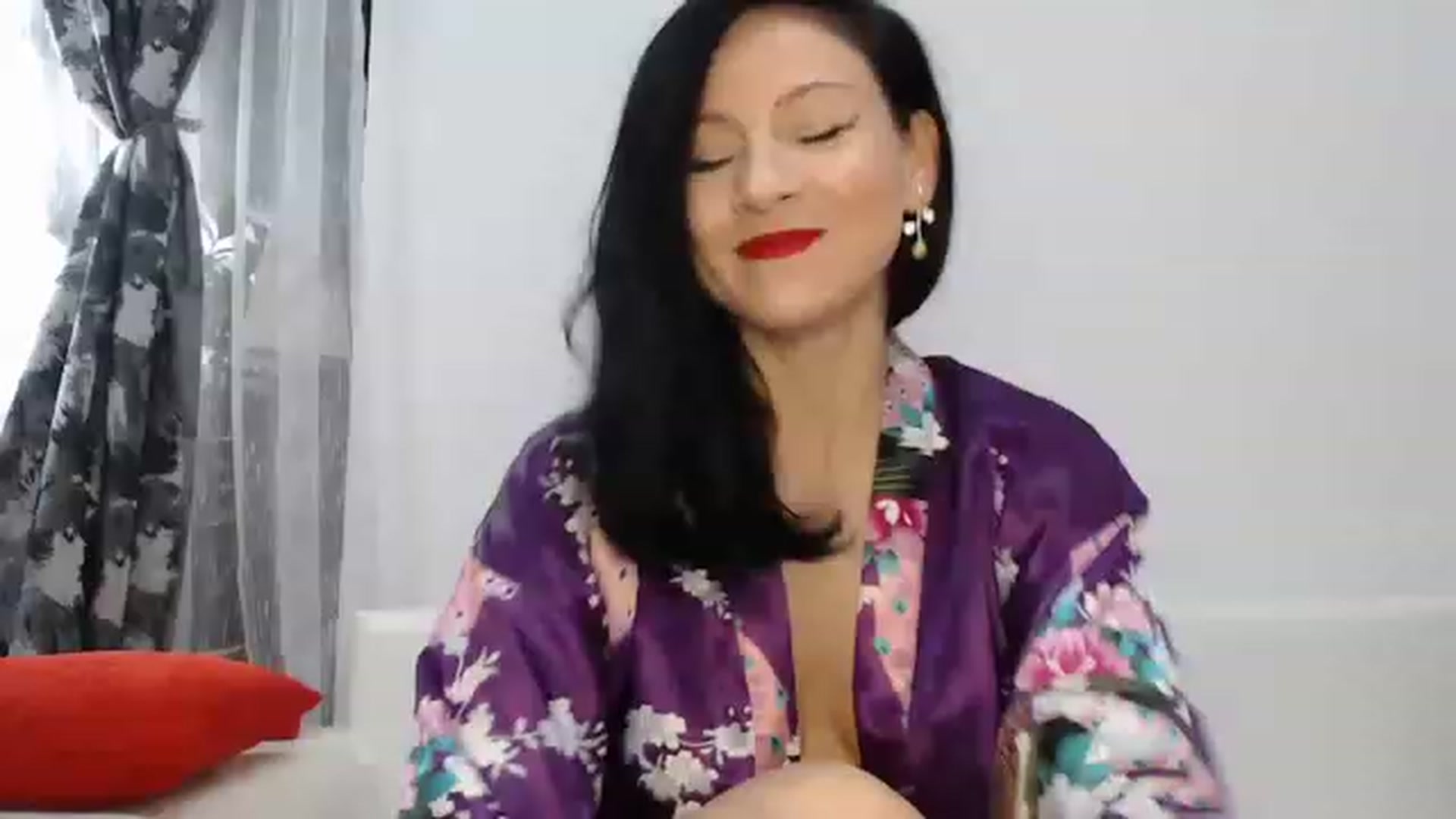 Gallery image thumbnail from AngelSmilea4U's myfreecams stream on, 03/04/2023, 23:24 image 8 of 20