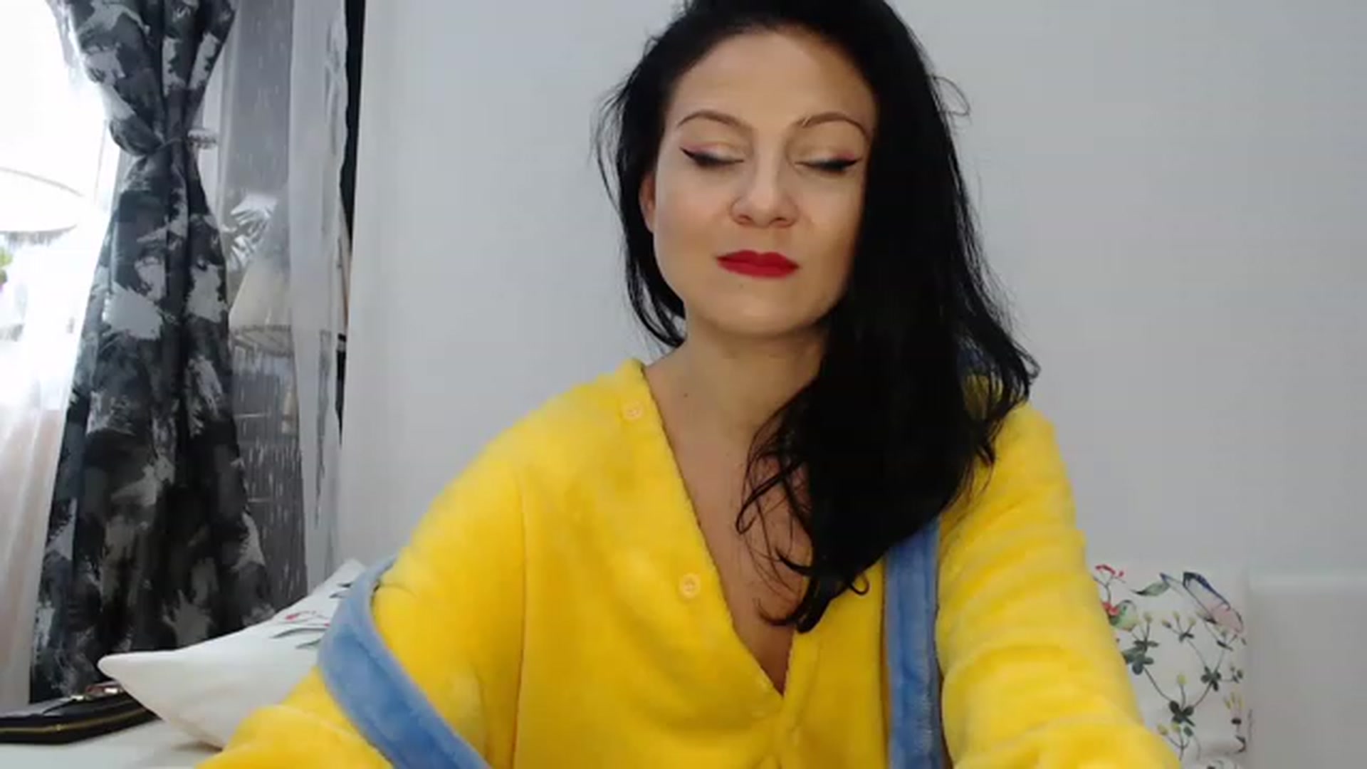 Gallery image thumbnail from AngelSmilea4U's myfreecams stream on, 04/14/2023, 21:31 image 19 of 20
