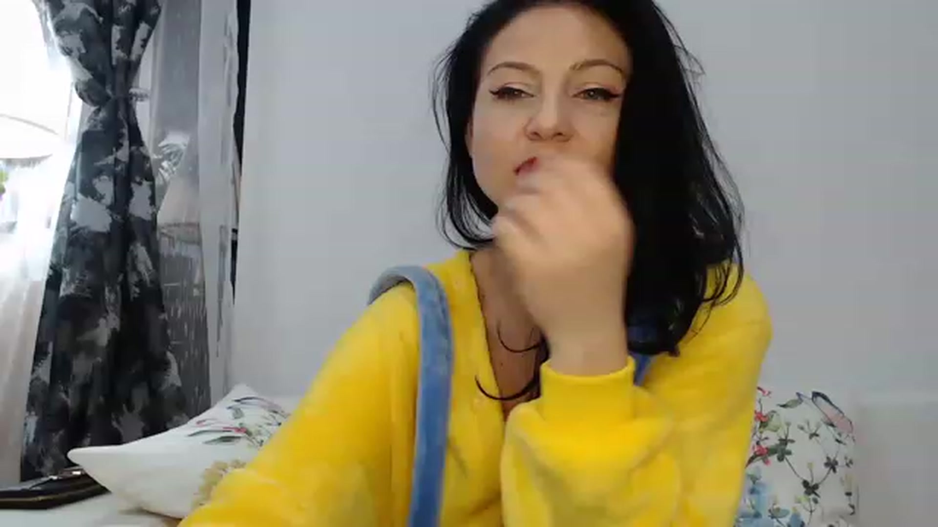 Gallery image thumbnail from AngelSmilea4U's myfreecams stream on, 04/14/2023, 21:31 image 20 of 20
