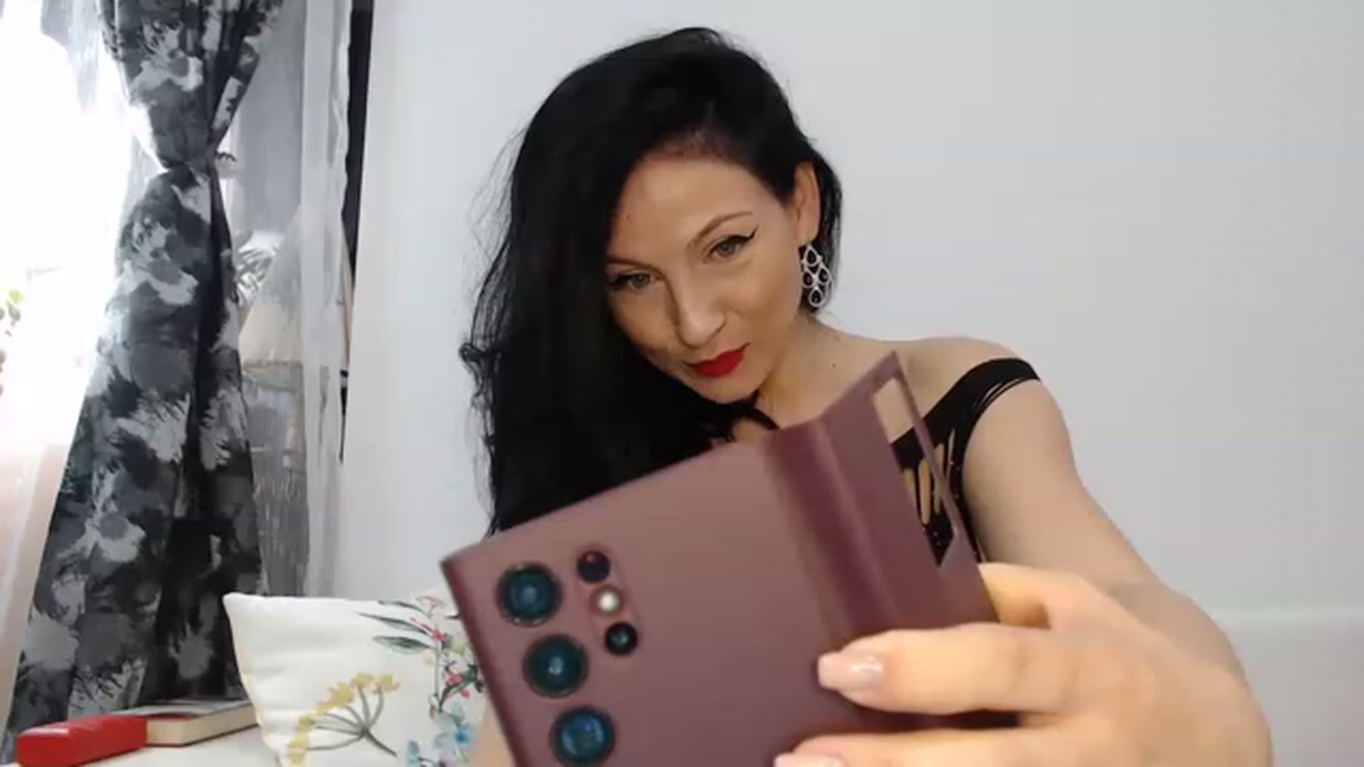 Gallery image thumbnail from AngelSmilea4U's myfreecams stream on, 04/21/2023, 21:01 image 7 of 20