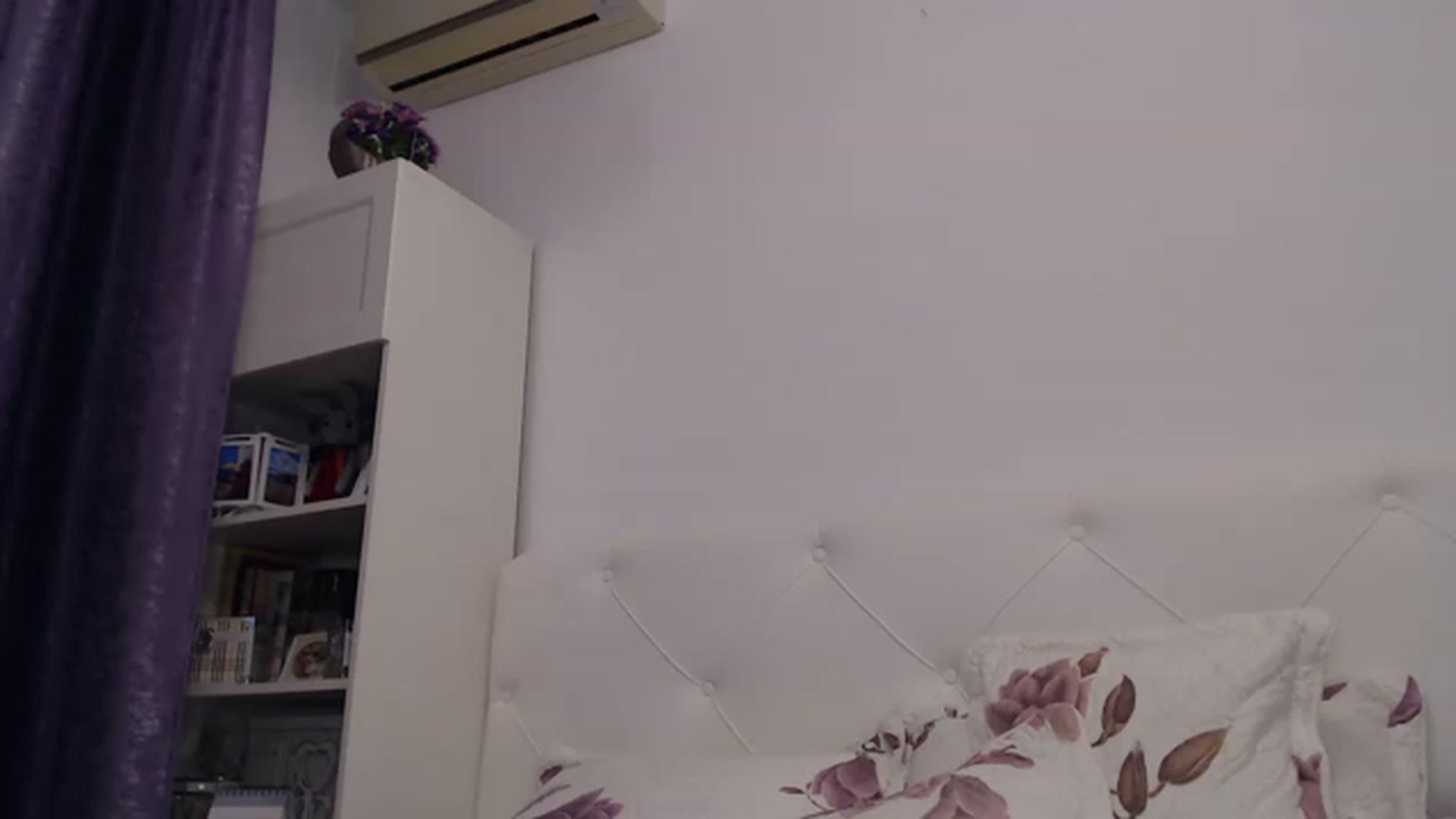 Gallery image thumbnail from AngelSmilea4U's myfreecams stream on, 07/08/2023, 21:56 image 4 of 20
