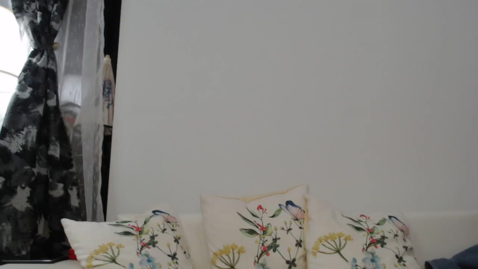 Gallery image thumbnail from AngelSmilea4U's myfreecams stream on, 08/05/2023, 22:43 image 1 of 20