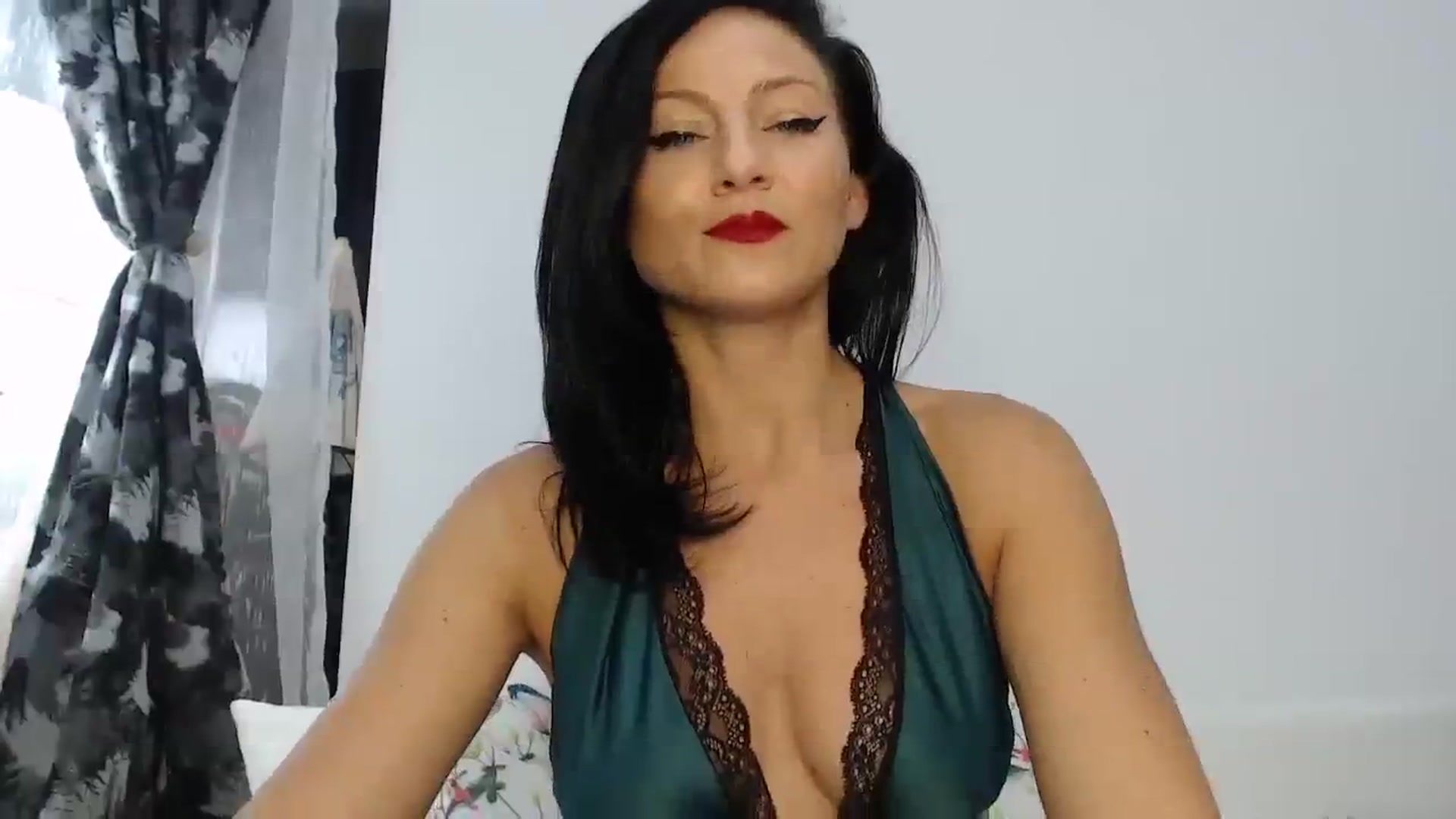 Gallery image thumbnail from AngelSmilea4U's myfreecams stream on, 08/06/2023, 20:45 image 9 of 20