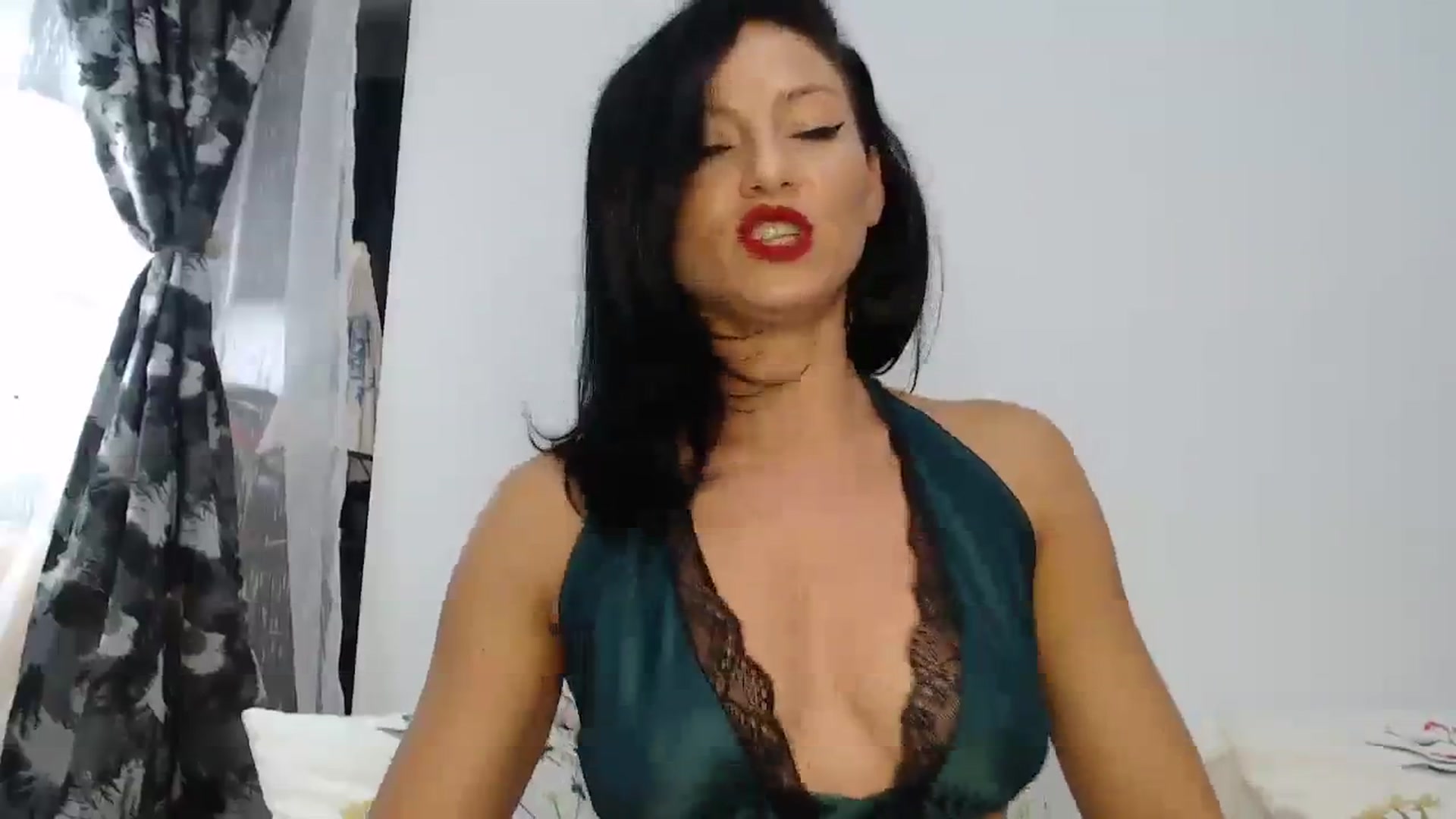 Gallery image thumbnail from AngelSmilea4U's myfreecams stream on, 08/06/2023, 20:45 image 18 of 20