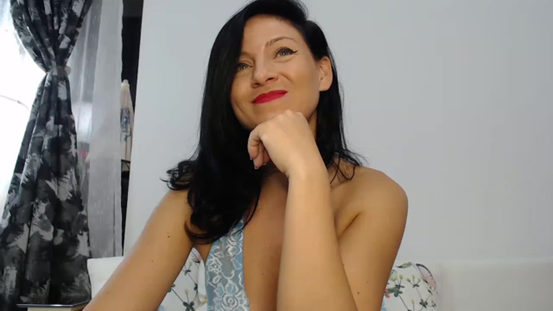Gallery image thumbnail from AngelSmilea4U's myfreecams stream on, 08/17/2023, 21:32 image 15 of 20