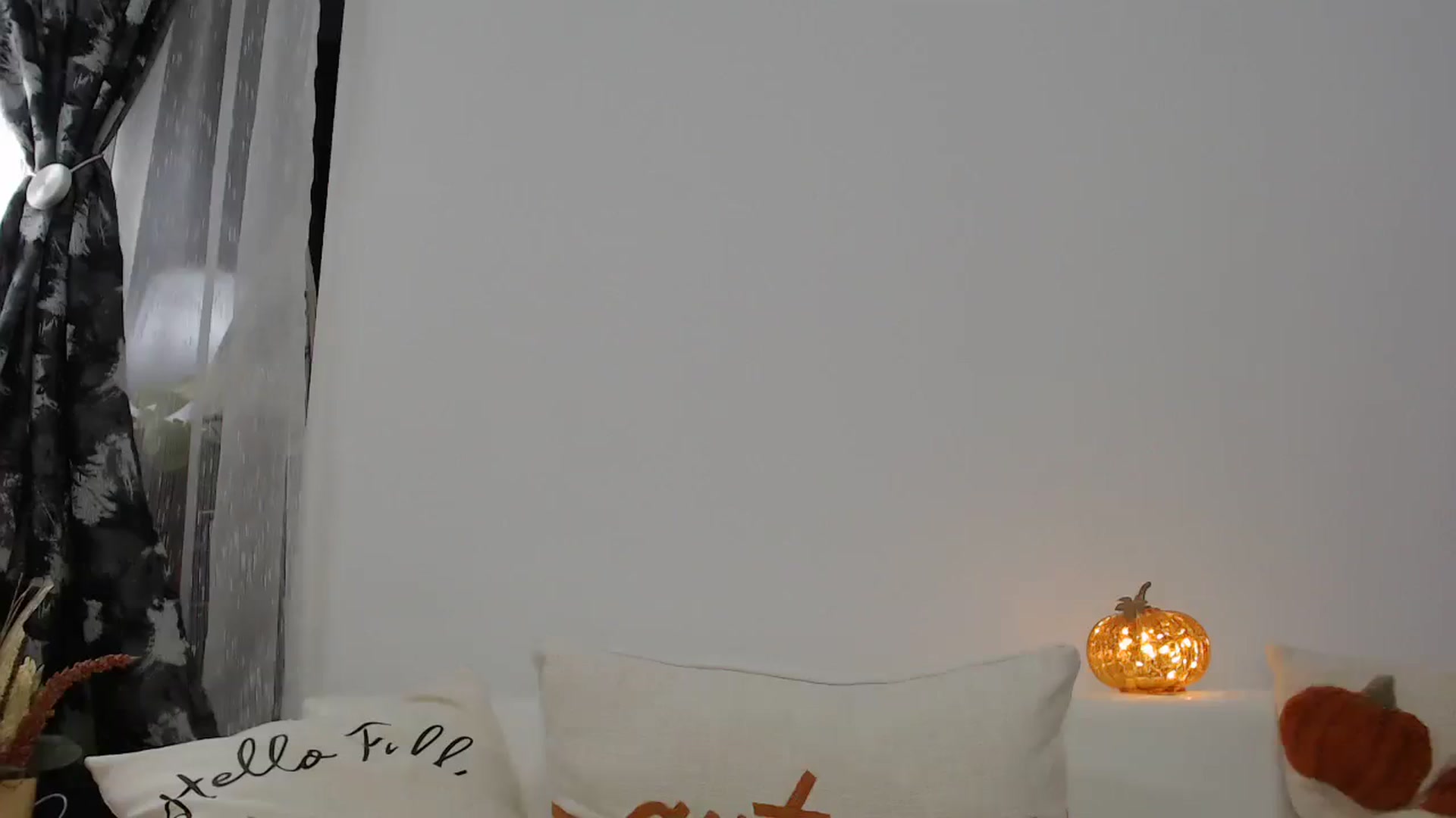 Gallery image thumbnail from AngelSmilea4U's myfreecams stream on, 10/05/2023, 20:46 image 19 of 20