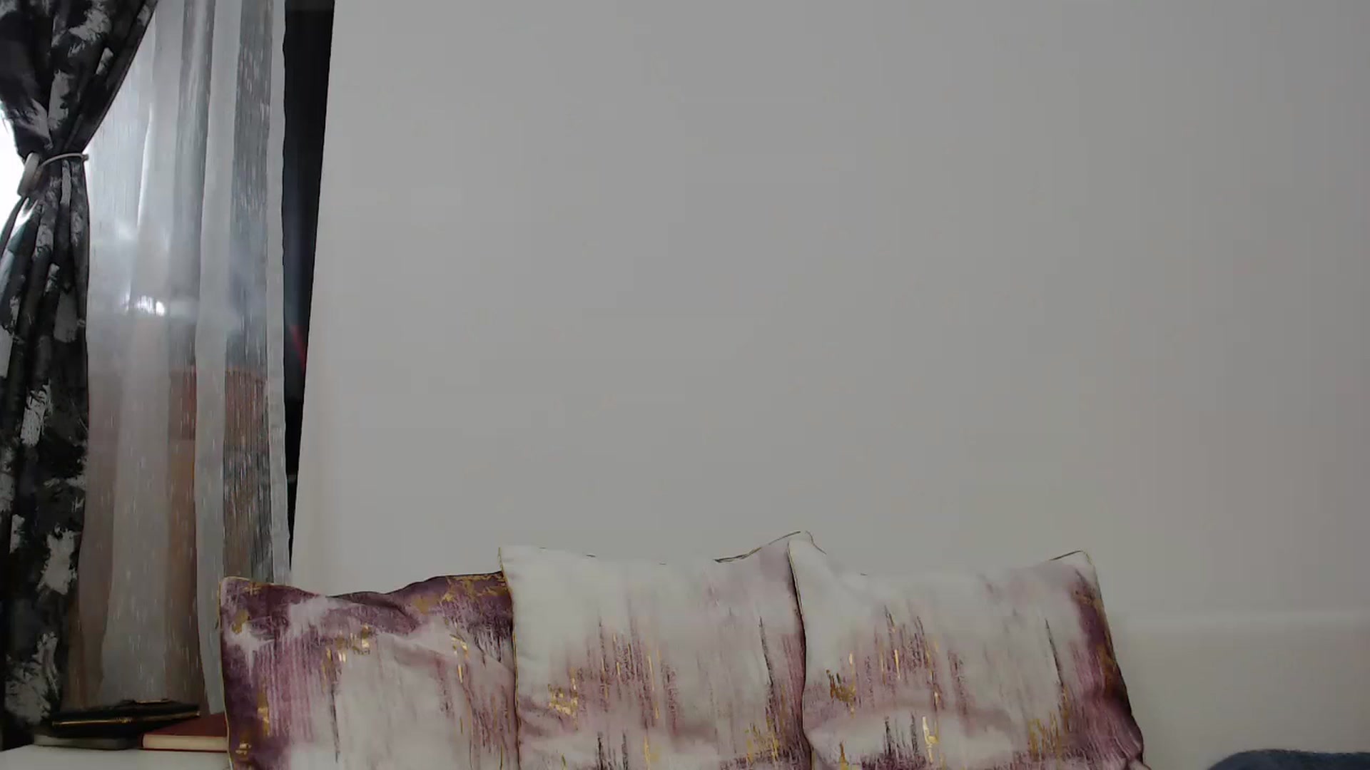 Gallery image thumbnail from AngelSmilea4U's myfreecams stream on, 01/07/2024, 22:58 image 18 of 20