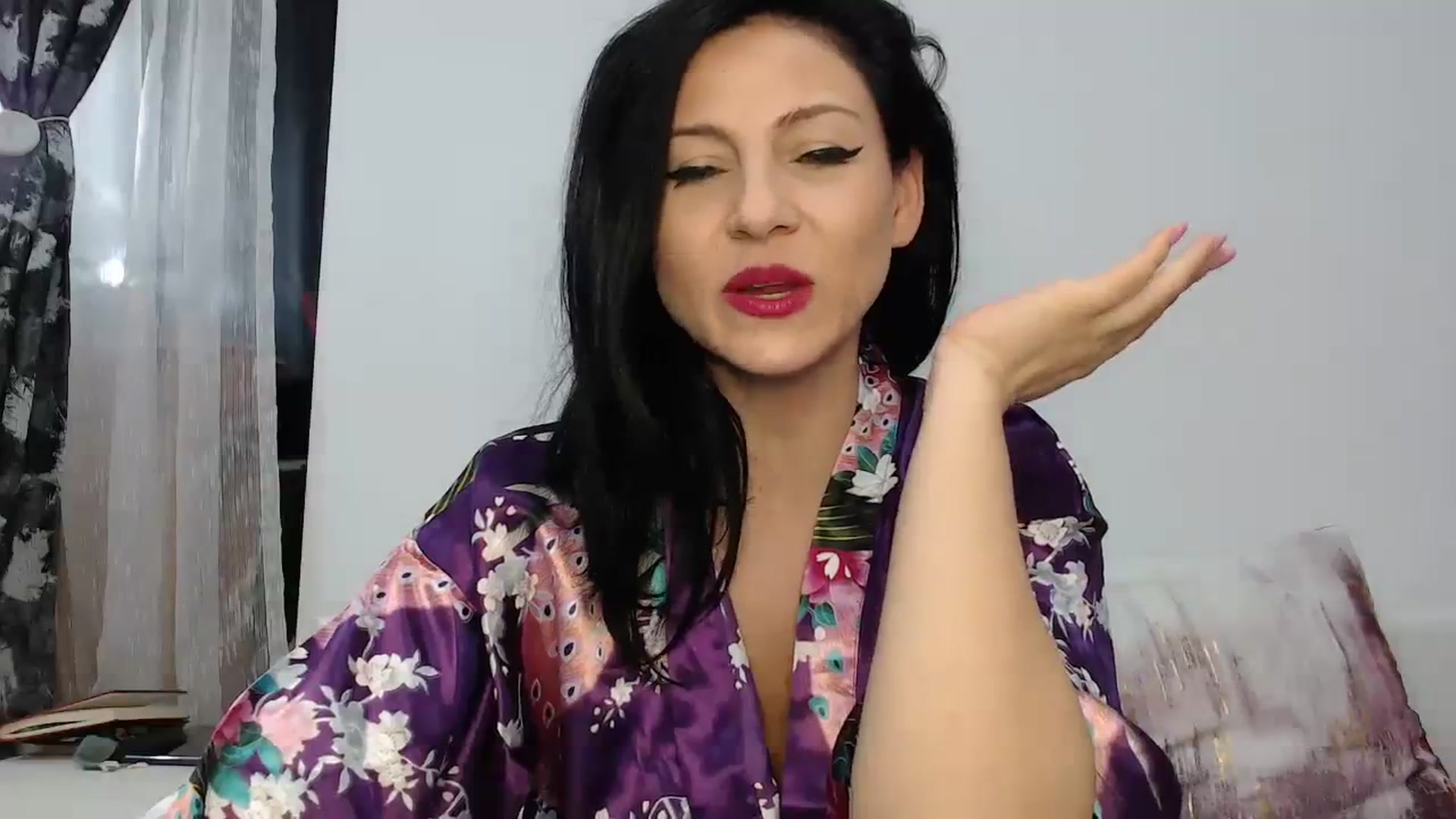 Gallery image thumbnail from AngelSmilea4U's myfreecams stream on, 01/28/2024, 22:55 image 14 of 20