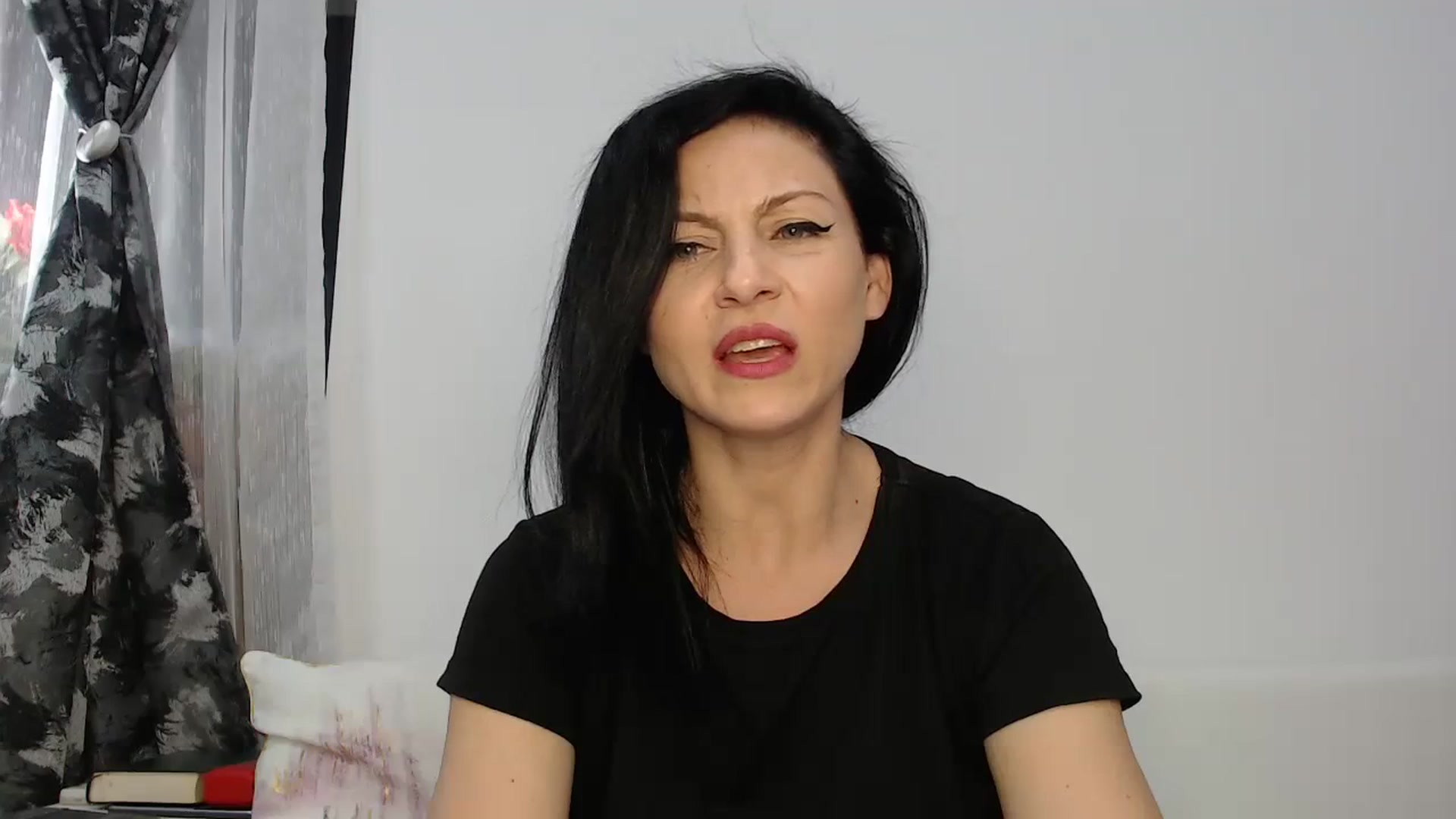Gallery image thumbnail from AngelSmilea4U's myfreecams stream on, 04/11/2024, 23:26 image 9 of 20