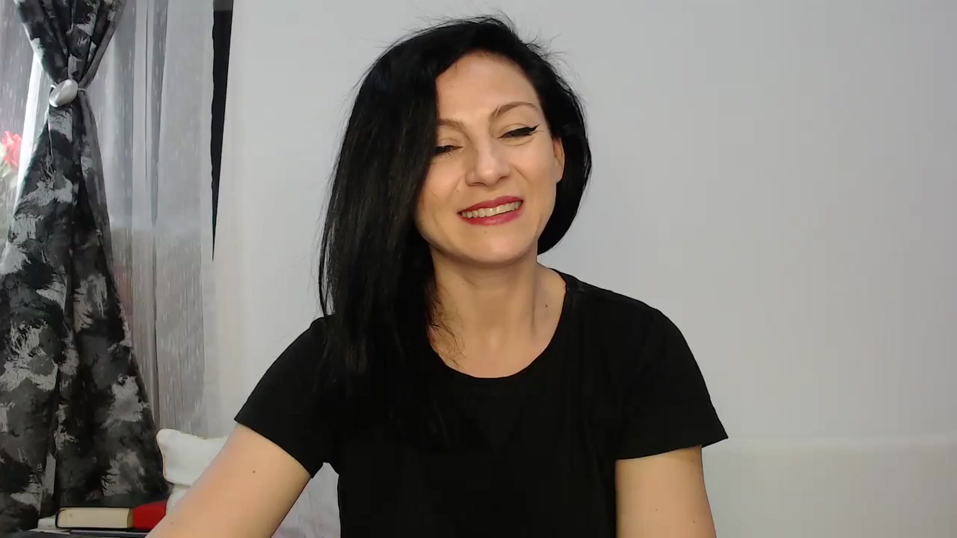 Gallery image thumbnail from AngelSmilea4U's myfreecams stream on, 04/11/2024, 23:26 image 20 of 20