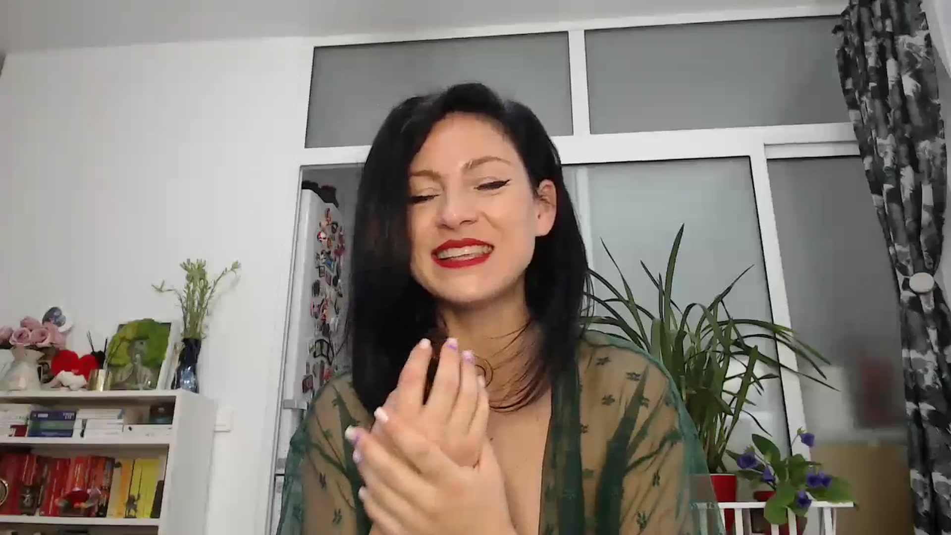 Gallery image thumbnail from AngelSmilea4U's myfreecams stream on, 05/26/2024, 24:16 image 8 of 20