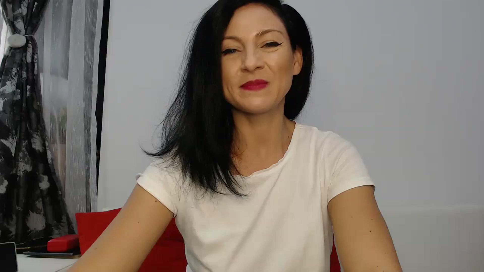 Gallery image thumbnail from AngelSmilea4U's myfreecams stream on, 08/10/2024, 23:06 image 1 of 20