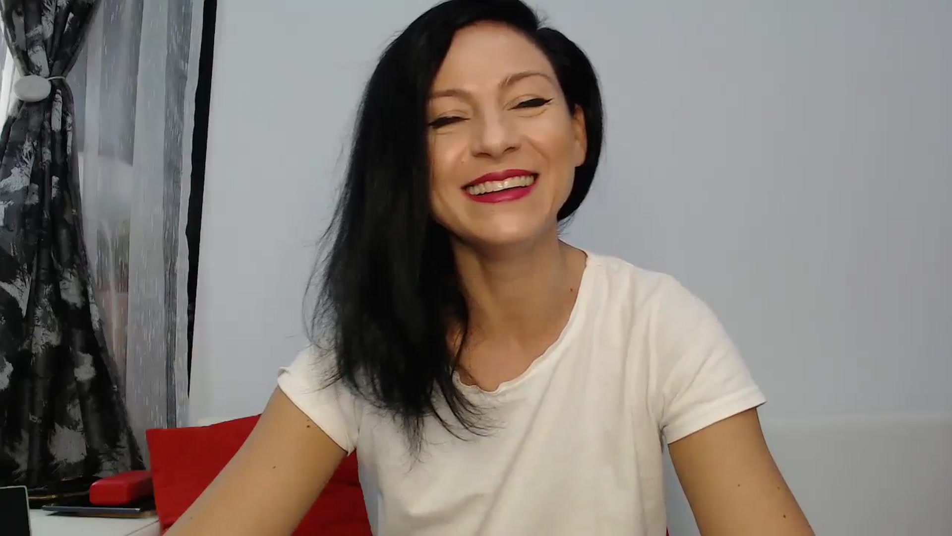 Gallery image thumbnail from AngelSmilea4U's myfreecams stream on, 08/10/2024, 23:06 image 8 of 20