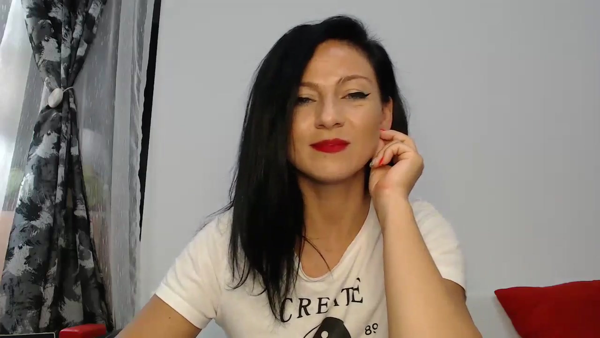 Gallery image thumbnail from AngelSmilea4U's myfreecams stream on, 08/25/2024, 24:00 image 14 of 20