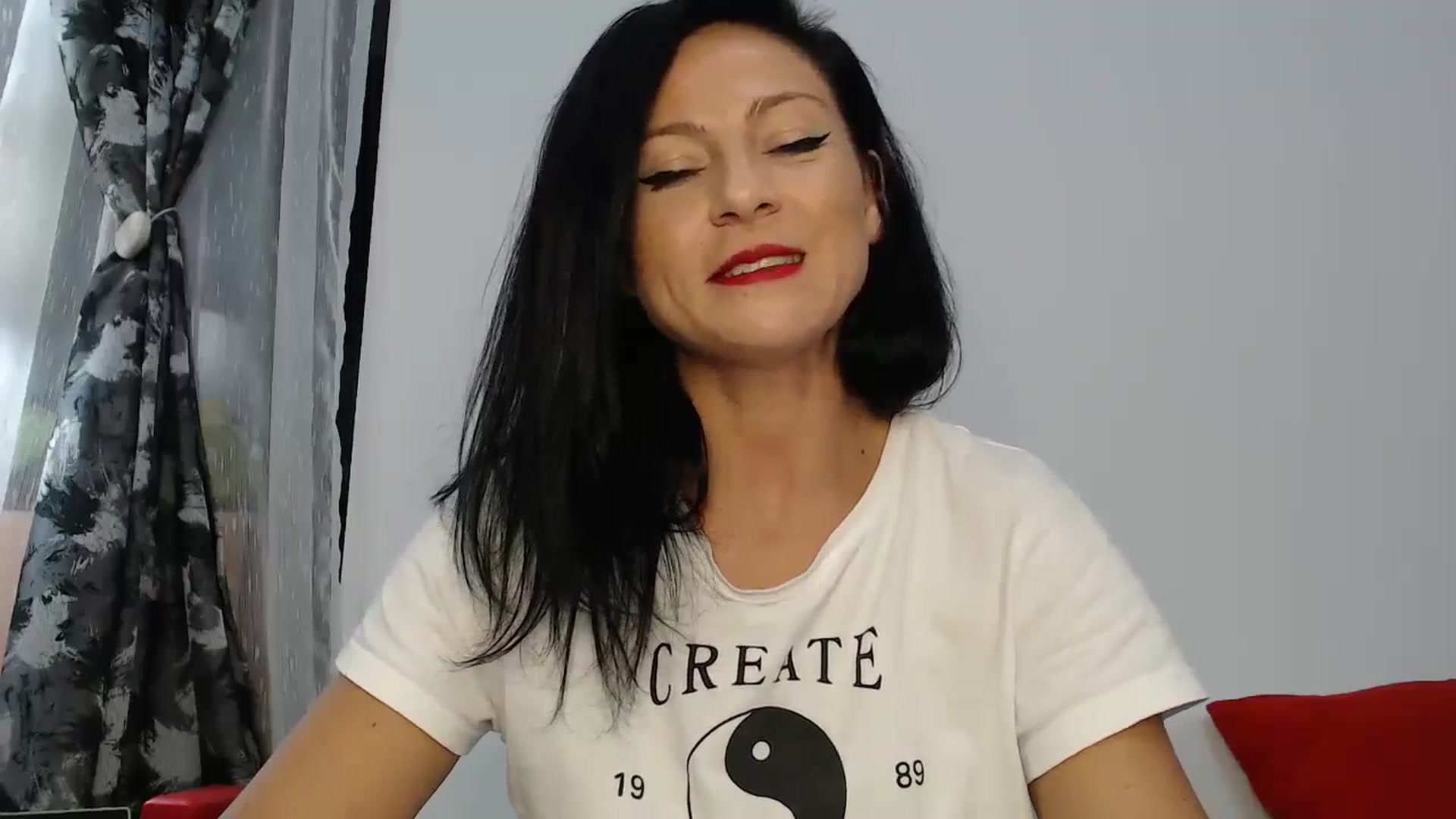 Gallery image thumbnail from AngelSmilea4U's myfreecams stream on, 08/25/2024, 24:00 image 2 of 20