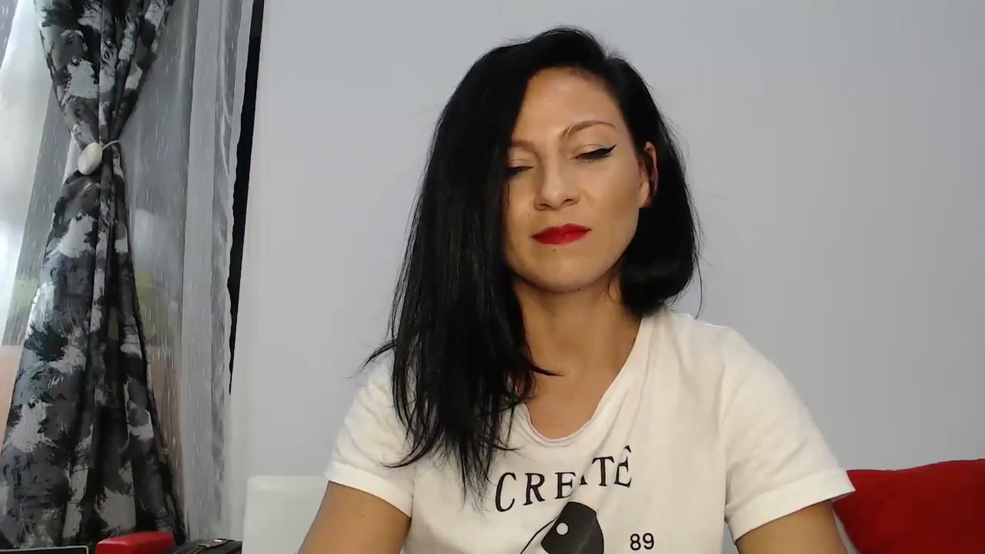 Gallery image thumbnail from AngelSmilea4U's myfreecams stream on, 08/25/2024, 24:00 image 6 of 20