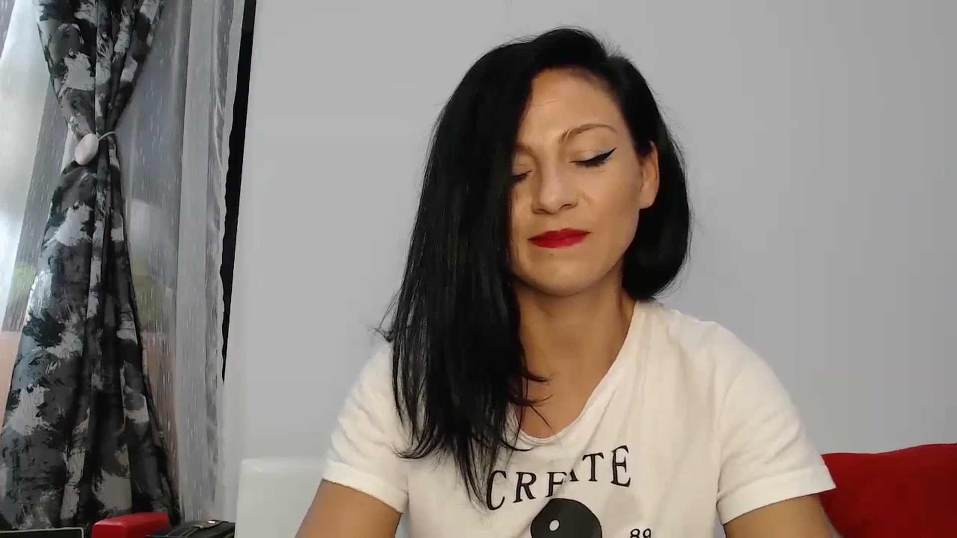 Gallery image thumbnail from AngelSmilea4U's myfreecams stream on, 08/25/2024, 24:00 image 19 of 20