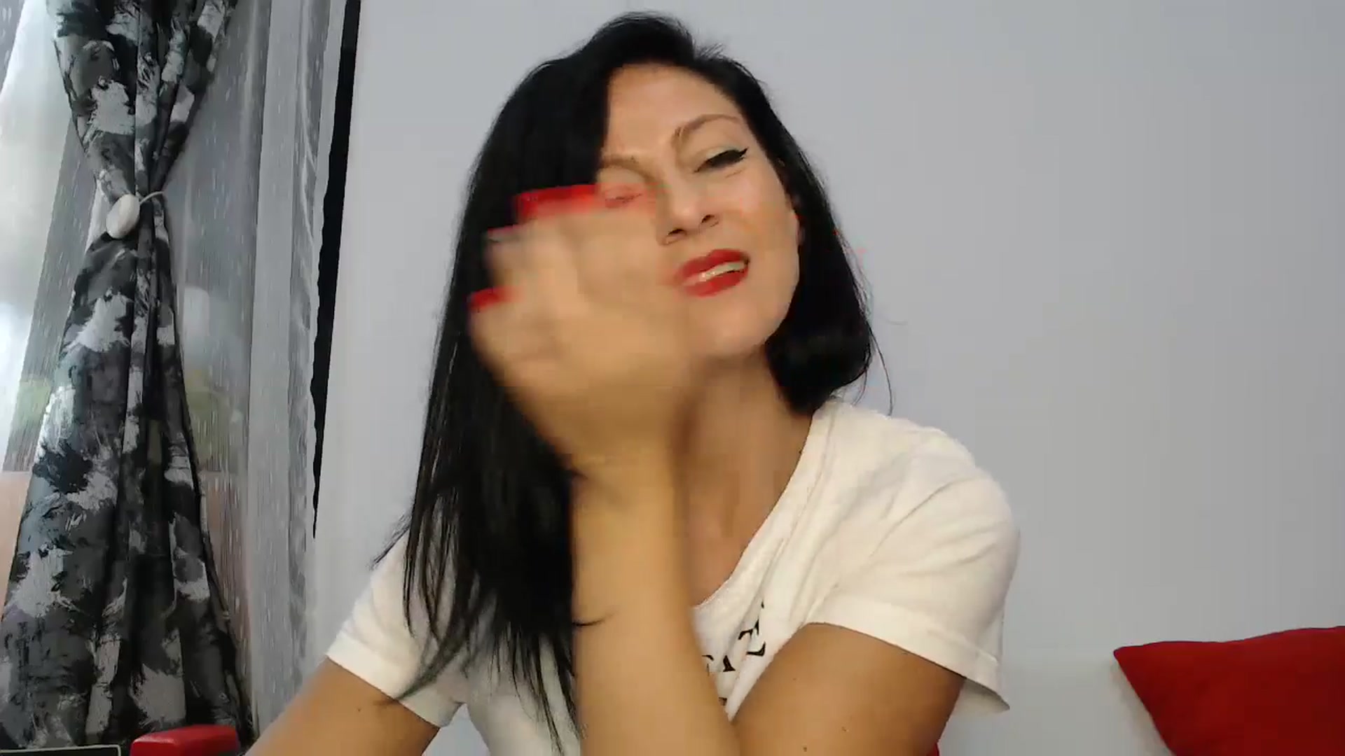 Gallery image thumbnail from AngelSmilea4U's myfreecams stream on, 08/25/2024, 24:00 image 5 of 20