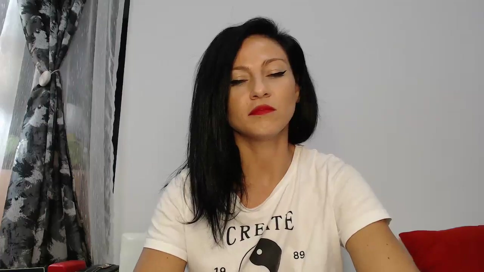 Gallery image thumbnail from AngelSmilea4U's myfreecams stream on, 08/25/2024, 24:00 image 11 of 20