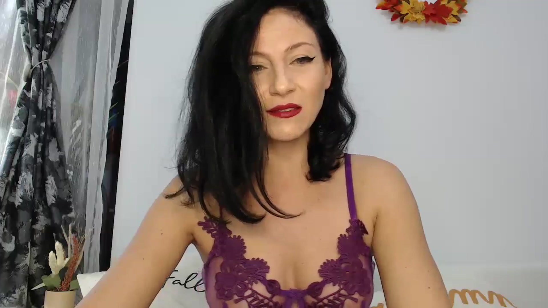 Gallery image thumbnail from AngelSmilea4U's myfreecams stream on, 10/04/2024, 19:48 image 15 of 20