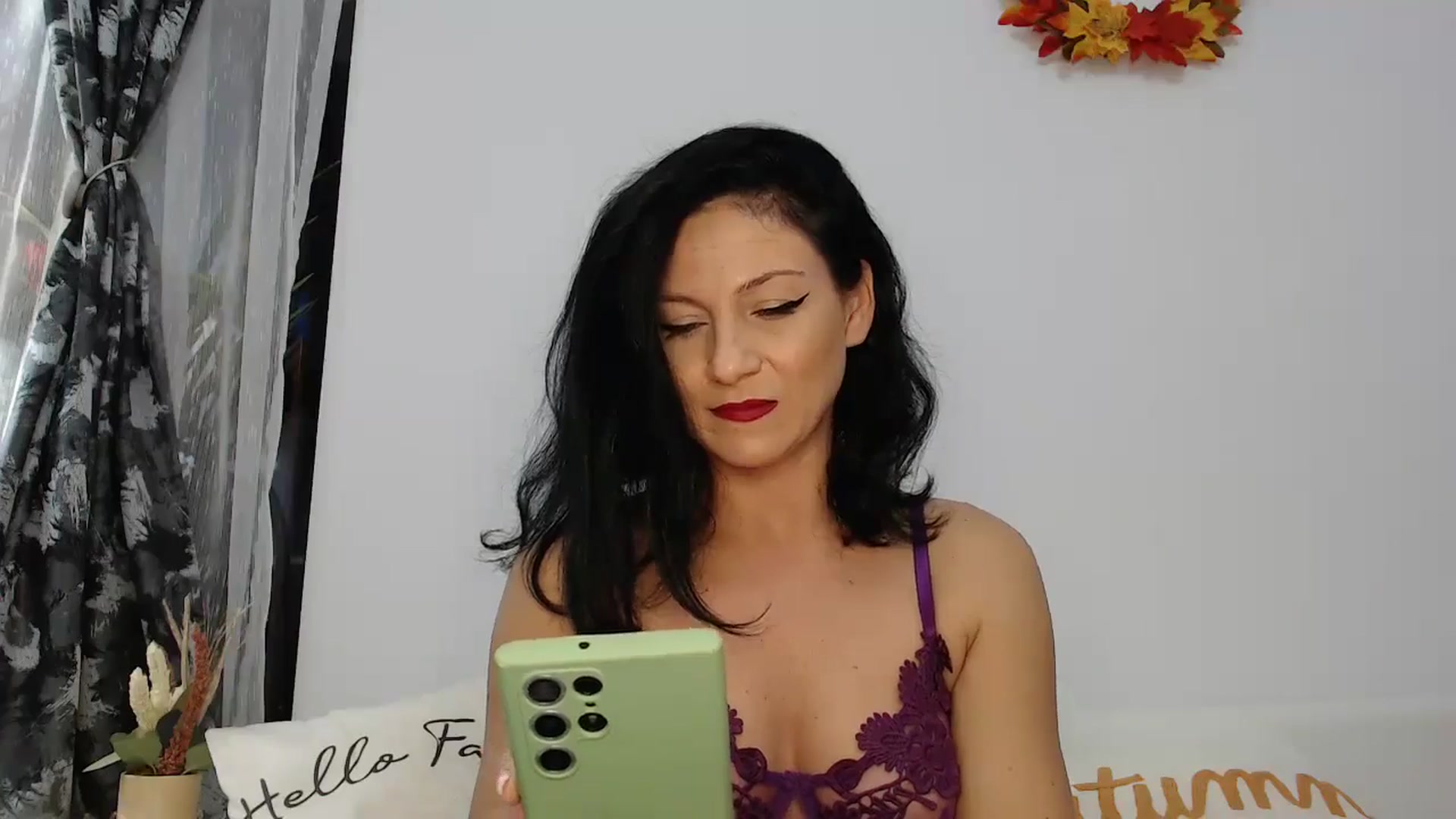 Gallery image thumbnail from AngelSmilea4U's myfreecams stream on, 10/04/2024, 19:48 image 11 of 20