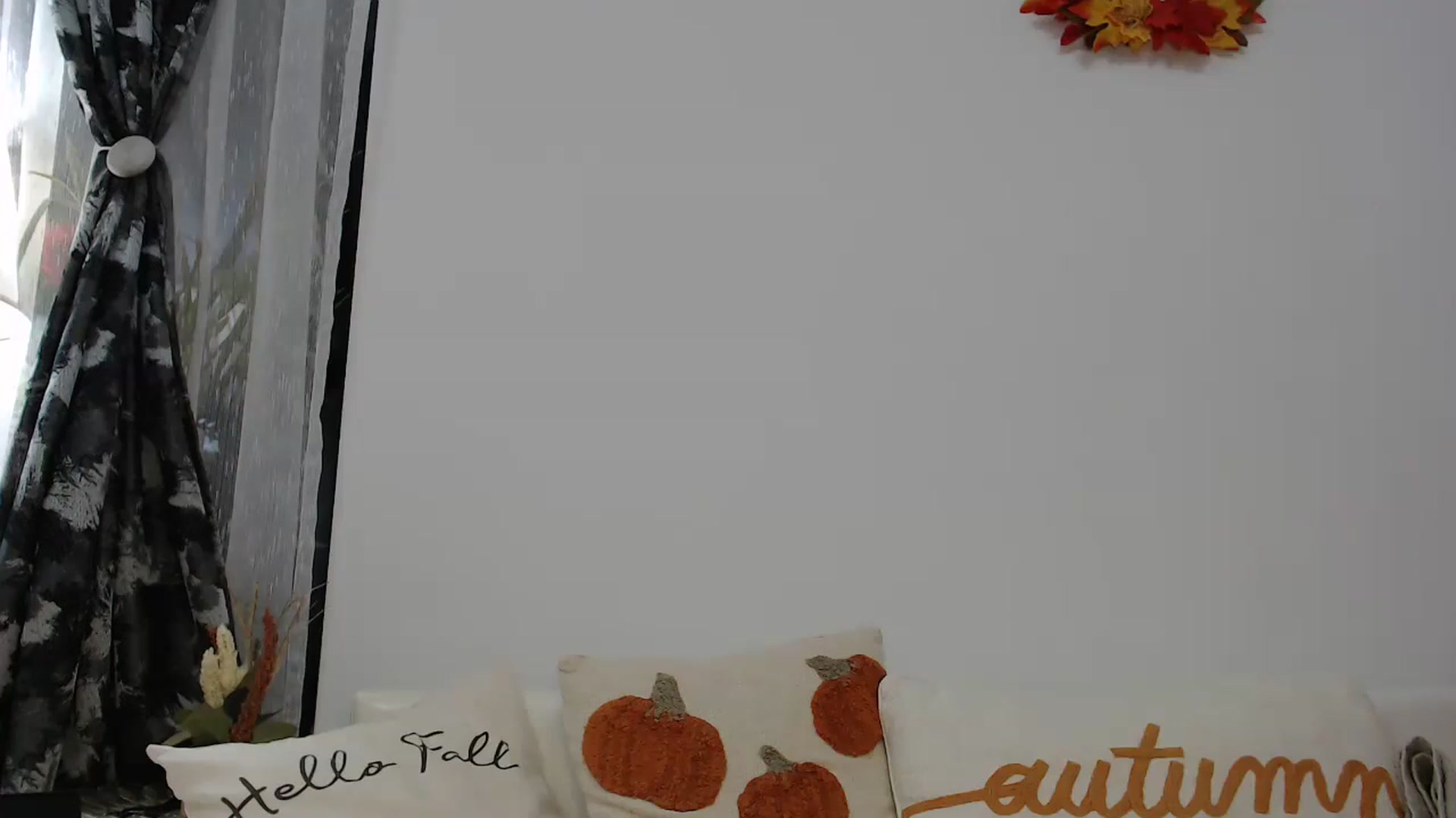 Gallery image thumbnail from AngelSmilea4U's myfreecams stream on, 10/12/2024, 21:03 image 17 of 20