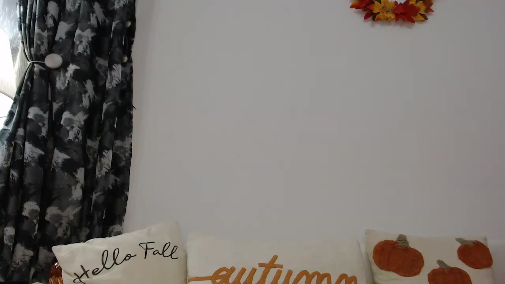 Gallery image thumbnail from AngelSmilea4U's myfreecams stream on, 11/03/2024, 20:25 image 16 of 20