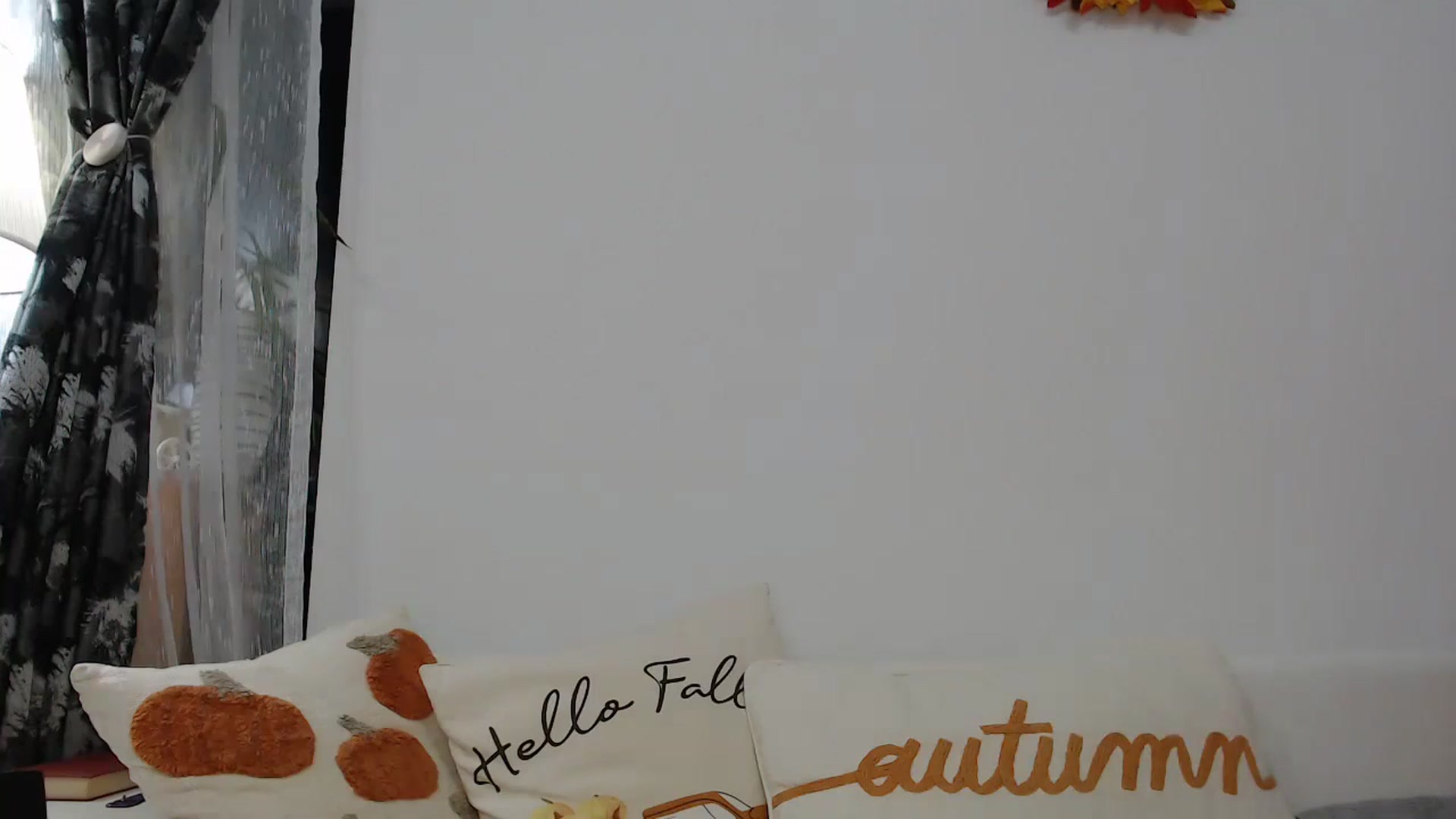 Gallery image thumbnail from AngelSmilea4U's myfreecams stream on, 11/17/2024, 20:27 image 12 of 20