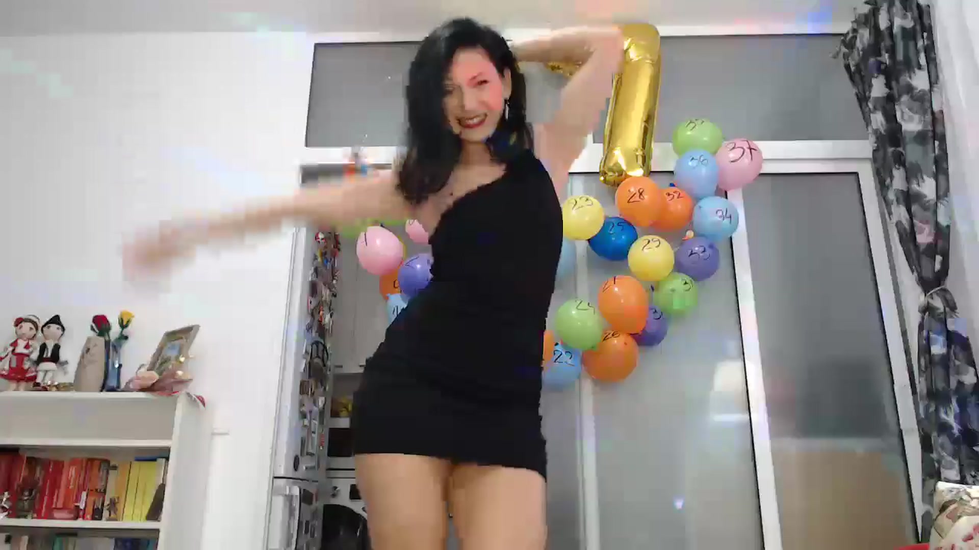 Gallery image thumbnail from AngelSmilea4U's myfreecams stream on, 11/23/2024, 22:20 image 2 of 20