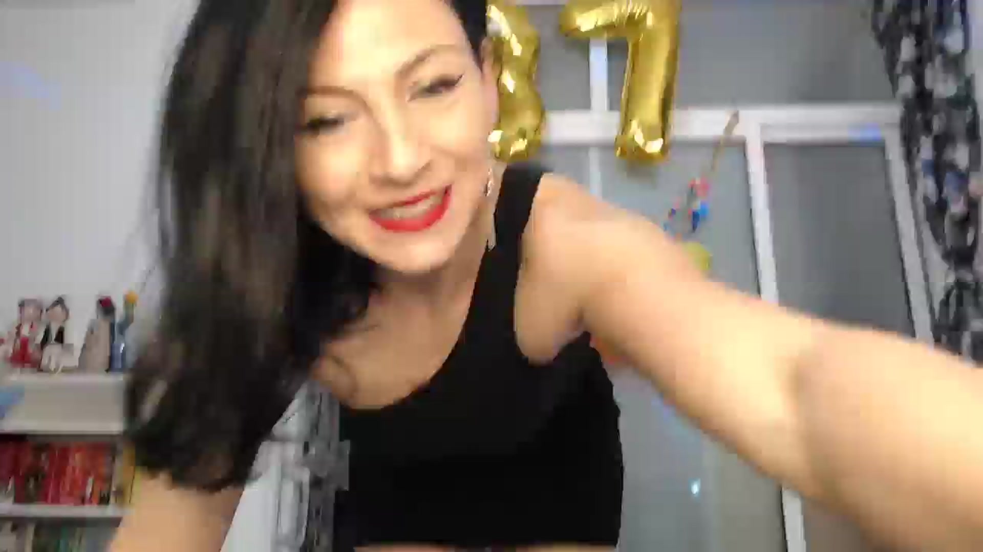 Gallery image thumbnail from AngelSmilea4U's myfreecams stream on, 11/23/2024, 22:20 image 15 of 20