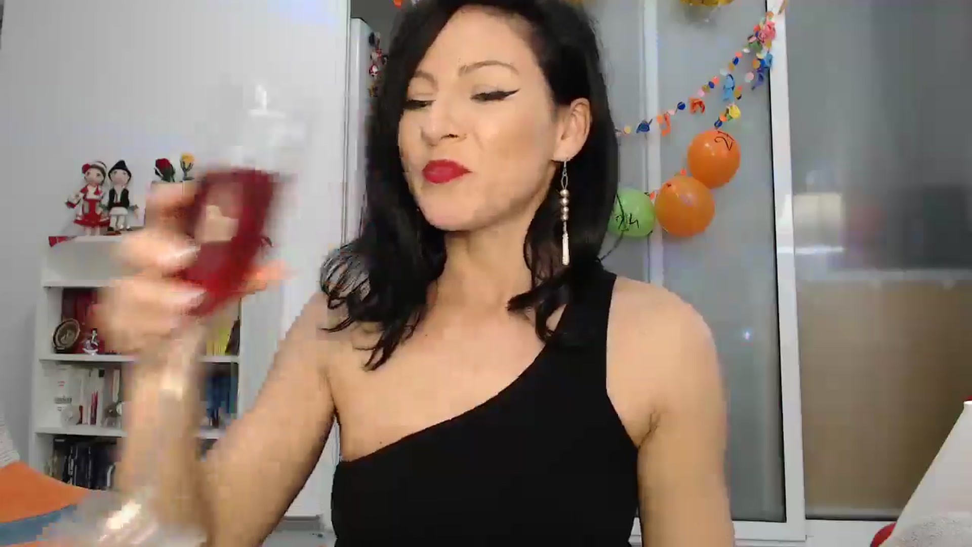 Gallery image thumbnail from AngelSmilea4U's myfreecams stream on, 11/24/2024, 24:05 image 11 of 20
