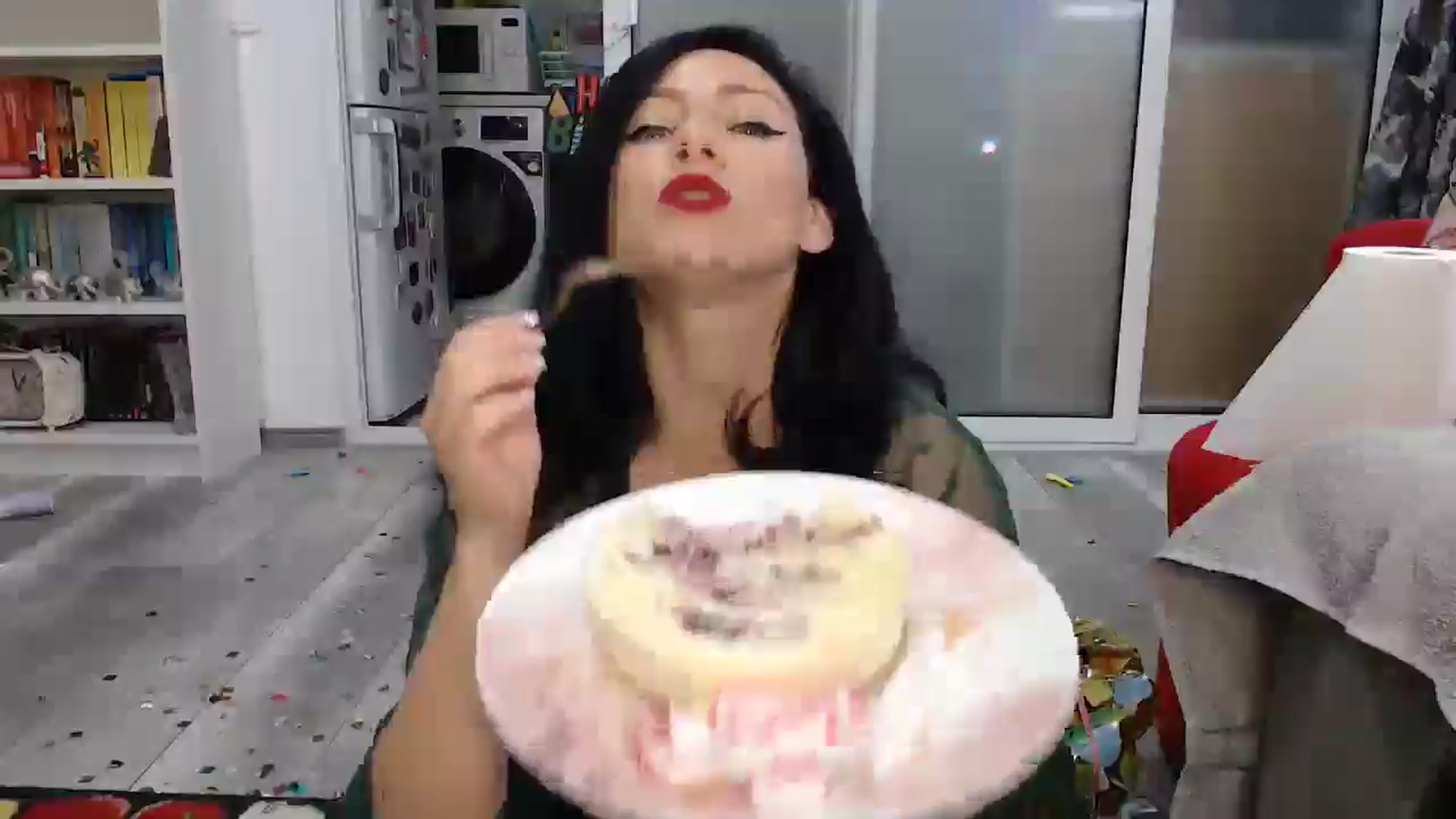 Gallery image thumbnail from AngelSmilea4U's myfreecams stream on, 11/24/2024, 01:51 image 2 of 20