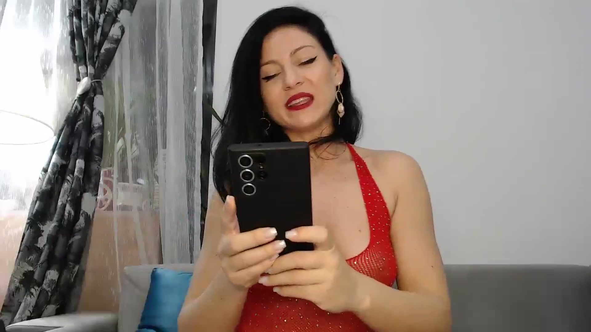 Gallery image thumbnail from AngelSmilea4U's myfreecams stream on, 12/01/2024, 20:56 image 5 of 20
