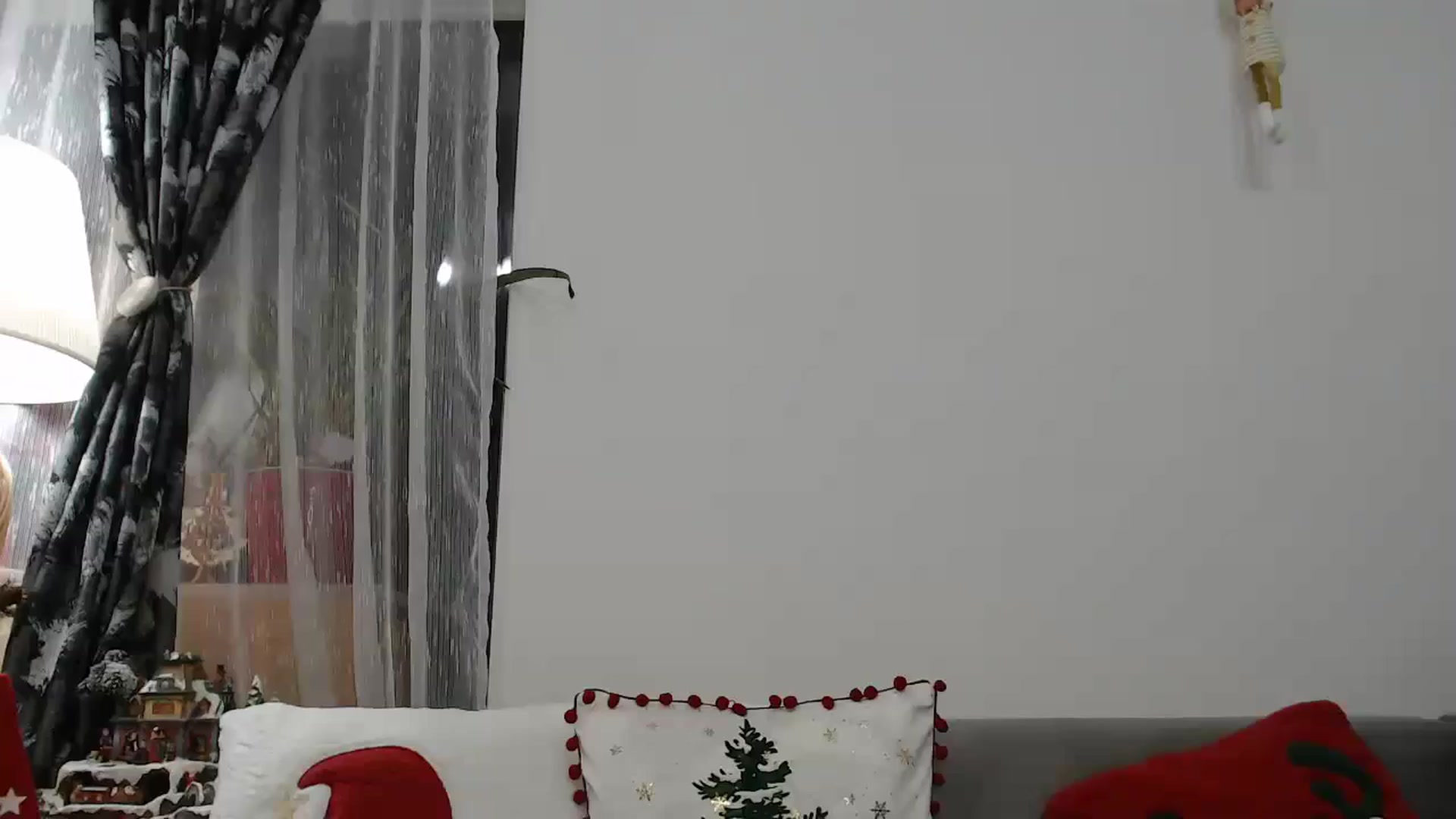 Gallery image thumbnail from AngelSmilea4U's myfreecams stream on, 12/15/2024, 19:00 image 8 of 20