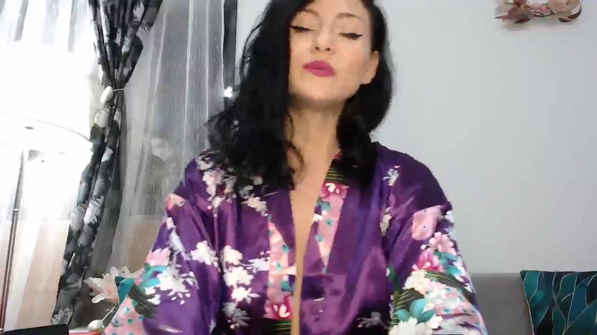 Gallery image thumbnail from AngelSmilea4U's myfreecams stream on, 05/10/2025, 23:12 image 10 of 20