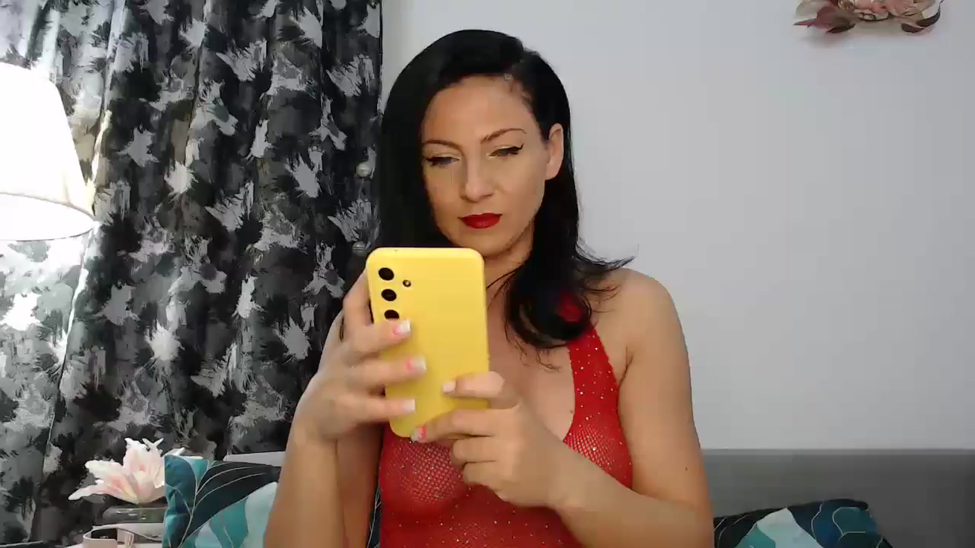 Gallery image thumbnail from AngelSmilea4U's myfreecams stream on, 07/04/2025, 21:41 image 1 of 20