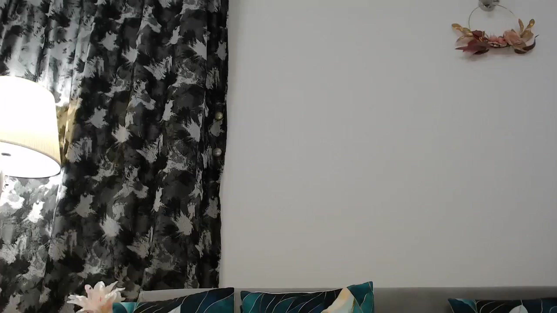 Gallery image thumbnail from AngelSmilea4U's myfreecams stream on, 07/26/2025, 21:21 image 9 of 20