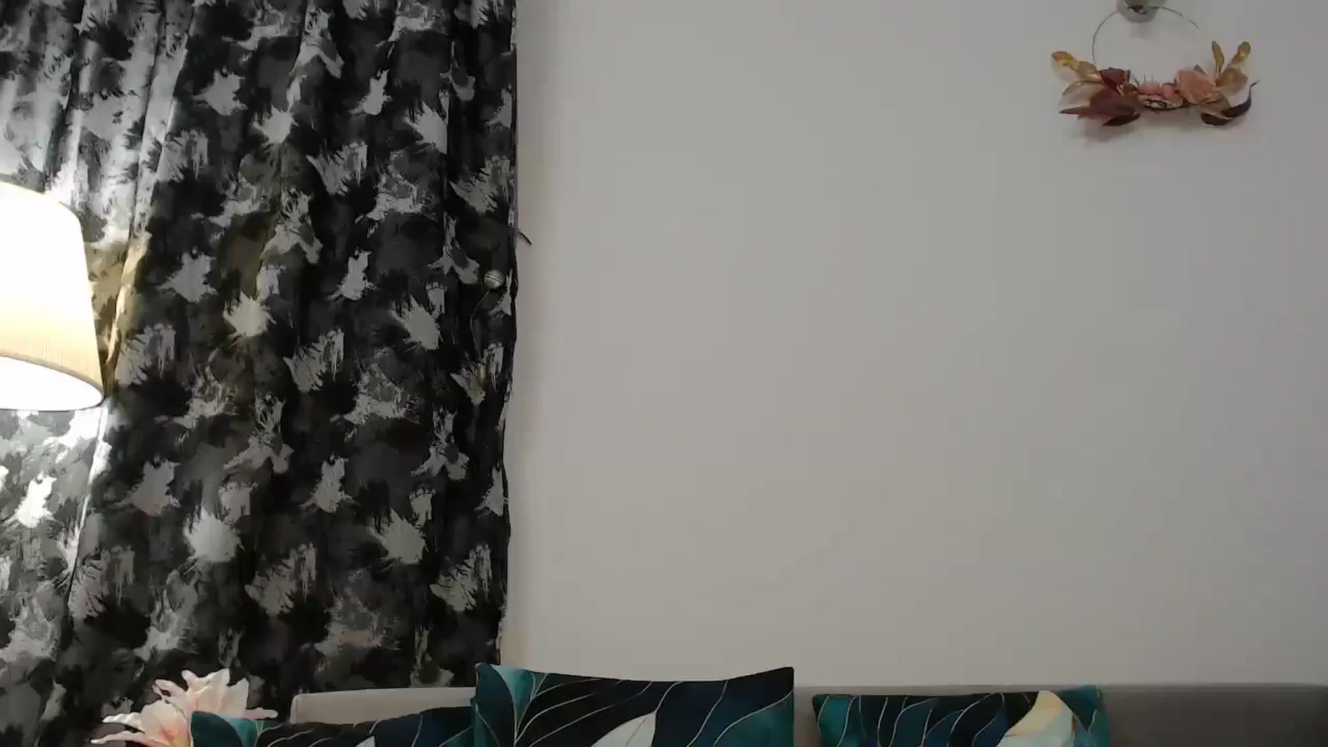 Gallery image thumbnail from AngelSmilea4U's myfreecams stream on, 08/15/2025, 21:32 image 8 of 20