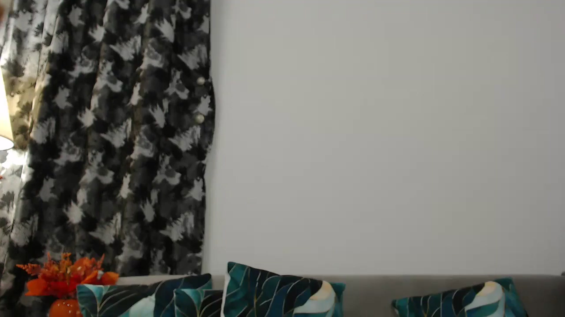 Gallery image thumbnail from AngelSmilea4U's myfreecams stream on, 09/14/2025, 17:51 image 13 of 20