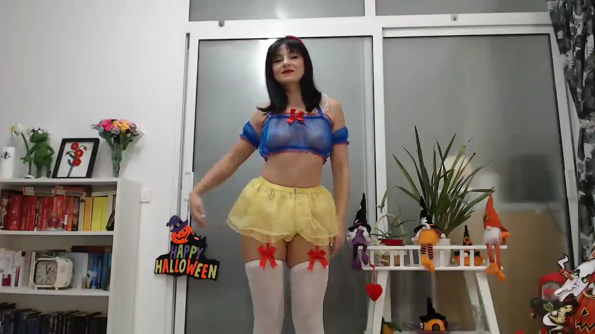 Gallery image thumbnail from AngelSmilea4U's myfreecams stream on, 10/31/2025, 20:57 image 5 of 20