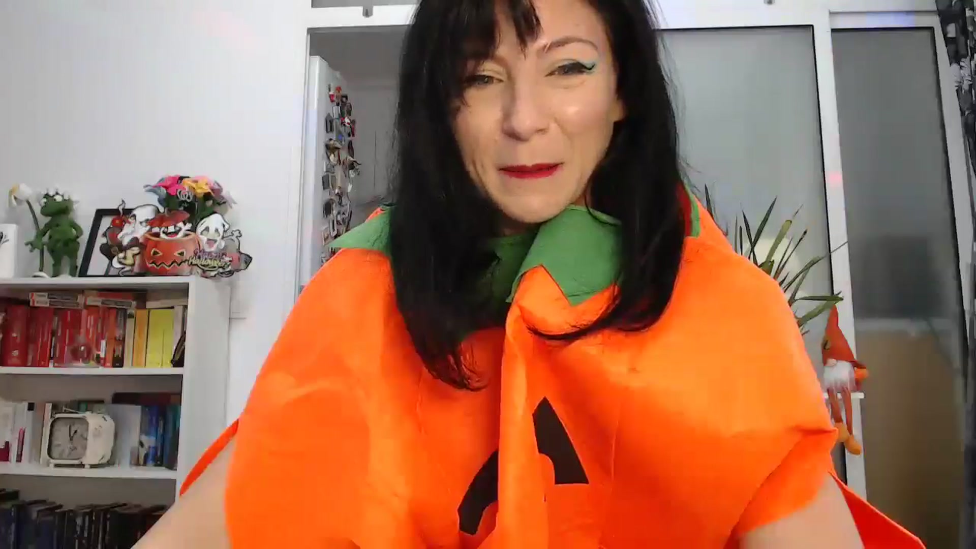 Gallery image thumbnail from AngelSmilea4U's myfreecams stream on, 11/02/2025, 24:00 image 11 of 20