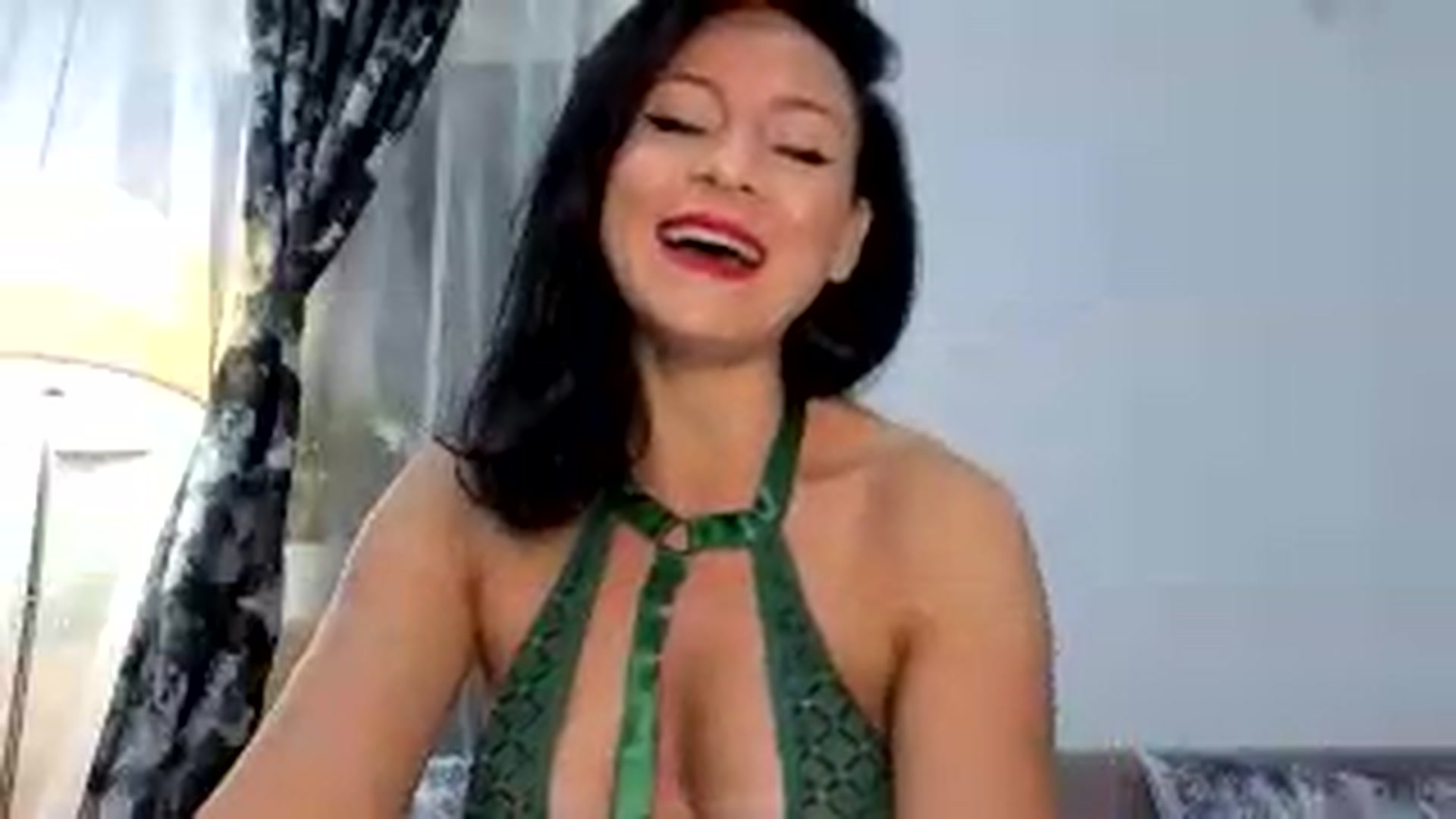 Gallery image thumbnail from AngelSmilea4U's myfreecams stream on, 06/27/2026, 21:02 image 18 of 20