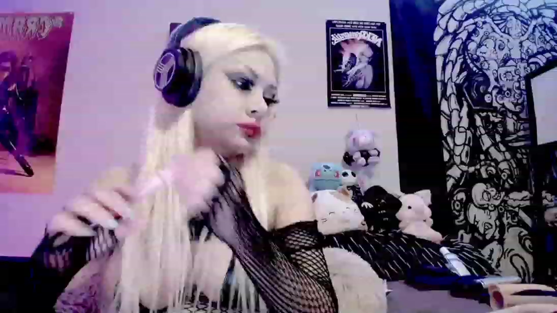 Gallery image thumbnail from AngelWitch_'s myfreecams stream on, 09/27/2023, 11:06 image 12 of 20