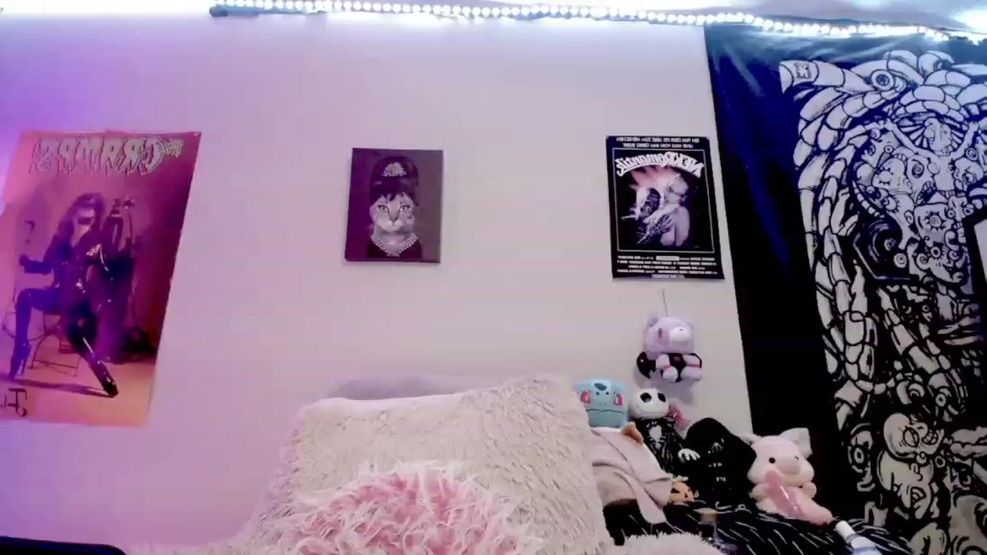 Gallery image thumbnail from AngelWitch_'s myfreecams stream on, 09/27/2023, 22:15 image 2 of 20