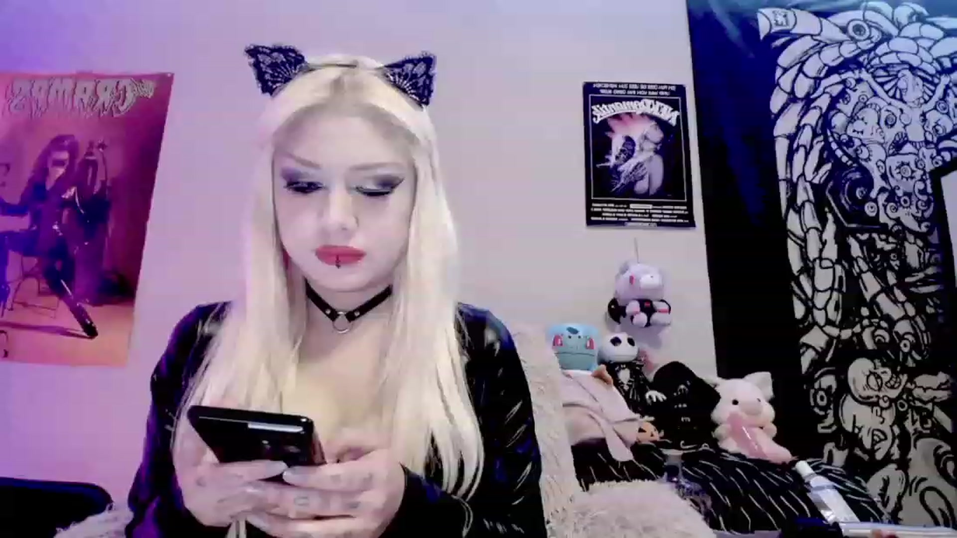 Gallery image thumbnail from AngelWitch_'s myfreecams stream on, 09/27/2023, 22:15 image 10 of 20