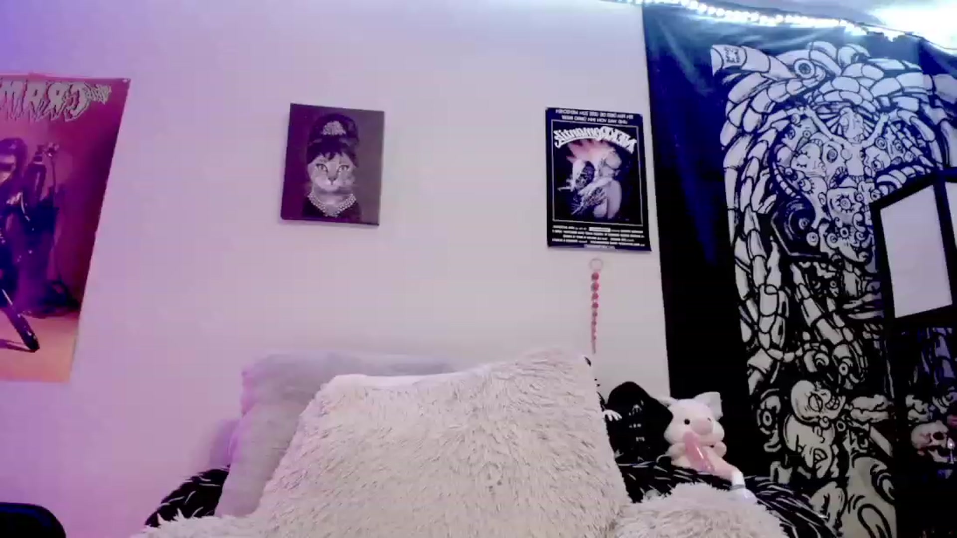 Gallery image thumbnail from AngelWitch_'s myfreecams stream on, 09/28/2023, 24:25 image 10 of 20