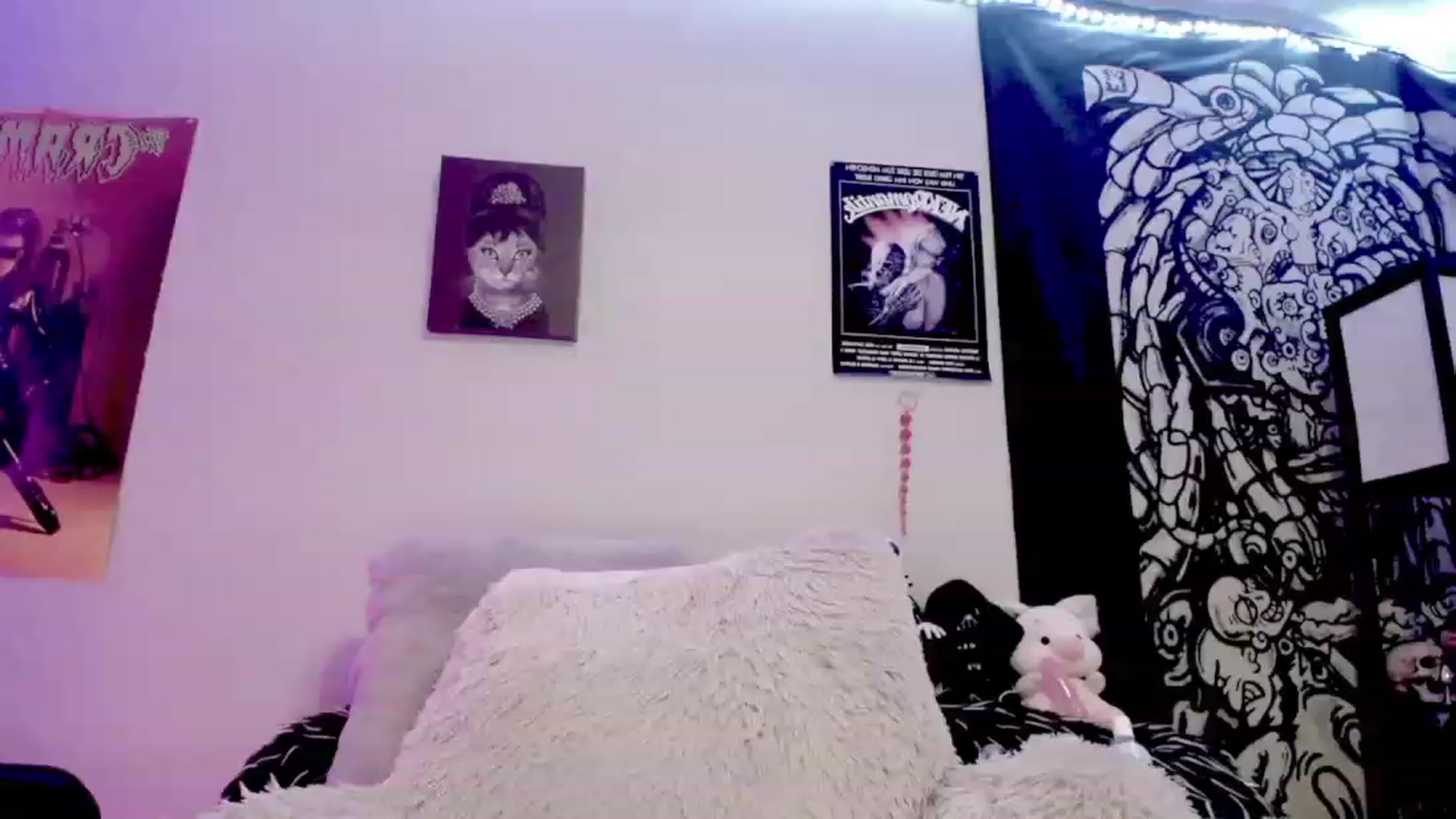 Gallery image thumbnail from AngelWitch_'s myfreecams stream on, 09/28/2023, 24:25 image 9 of 20