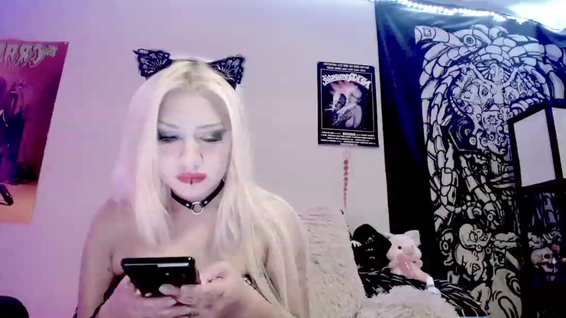 Gallery image thumbnail from AngelWitch_'s myfreecams stream on, 09/28/2023, 24:25 image 2 of 20