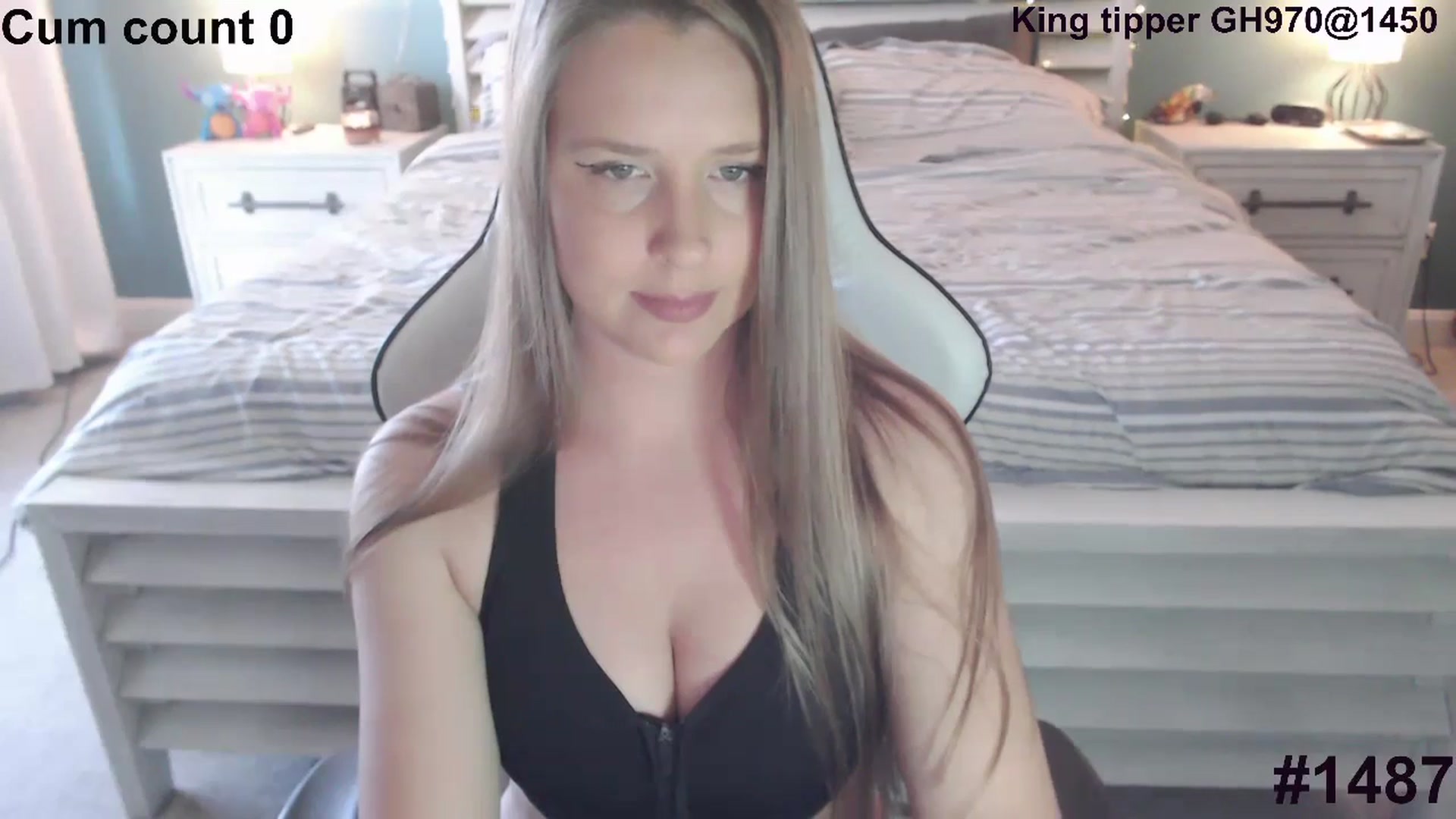 Gallery image thumbnail from Angel_92's myfreecams stream on, 08/29/2024, 18:39 image 5 of 20
